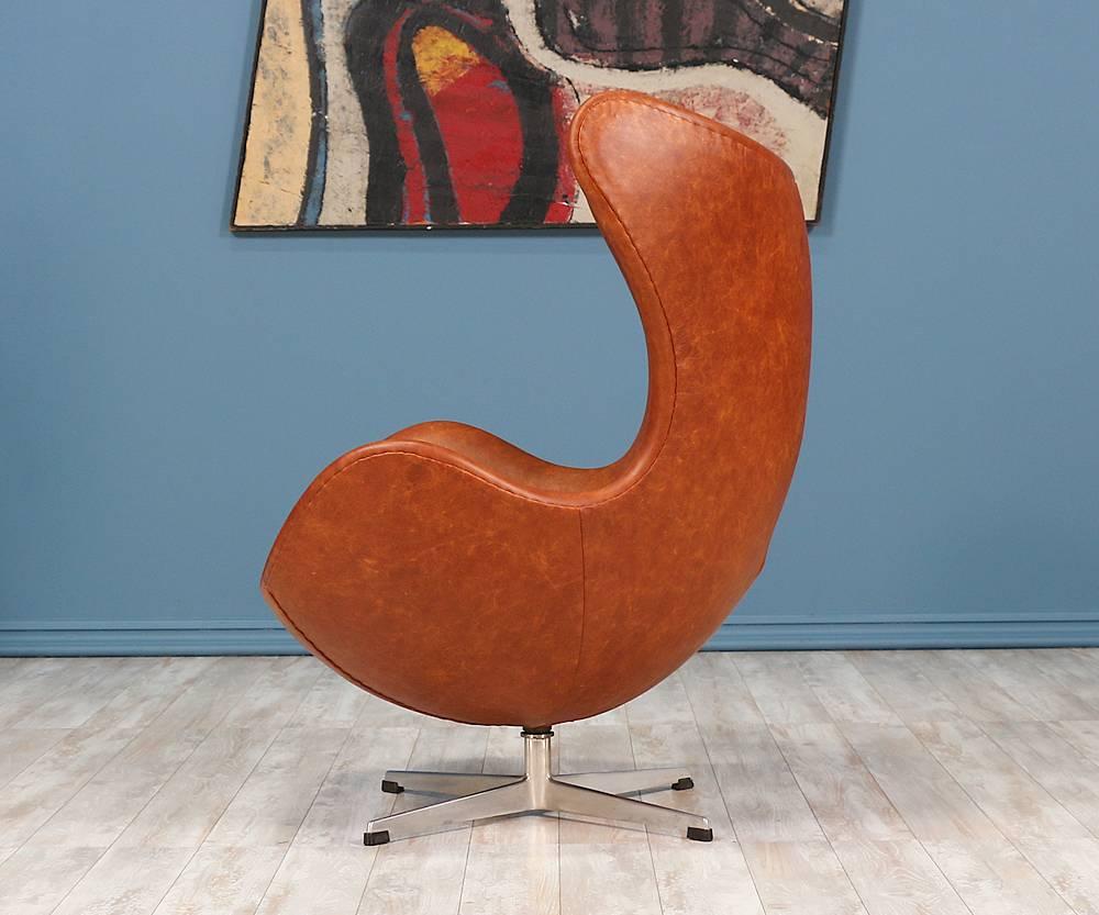 Danish Arne Jacobsen Leather 