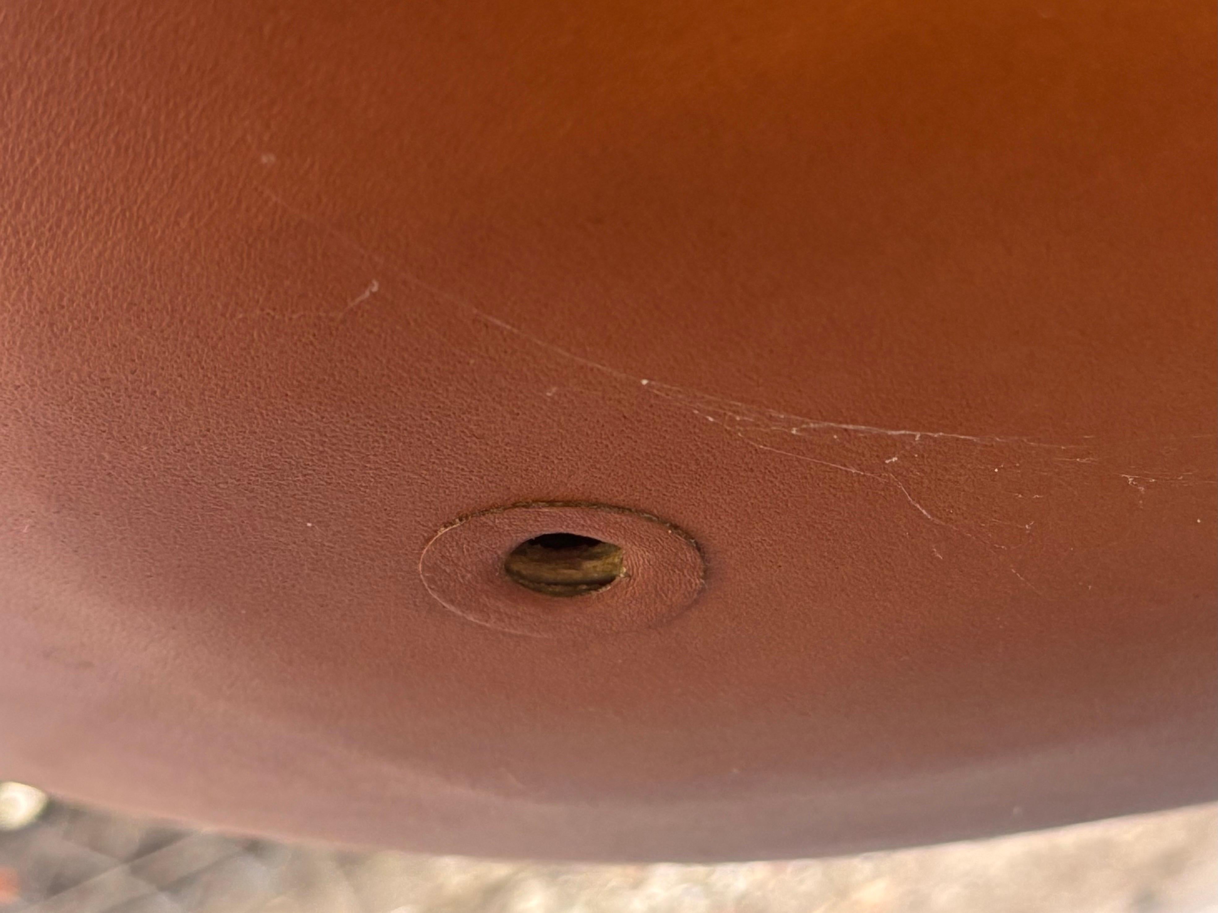 Arne Jacobsen Leder Egg Chair für Fritz Hansen im Angebot 1