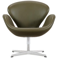 Arne Jacobsen Leather Swan Chair Fritz Hansen