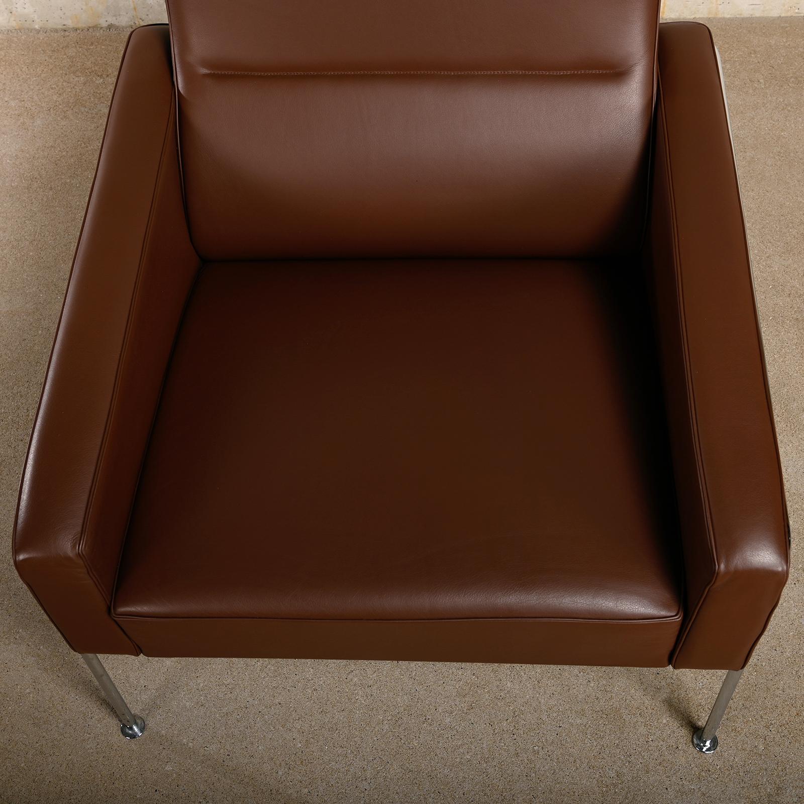 Arne Jacobsen Lounge Chair 3300 Series in Chestnut leather for Fritz Hansen For Sale 1