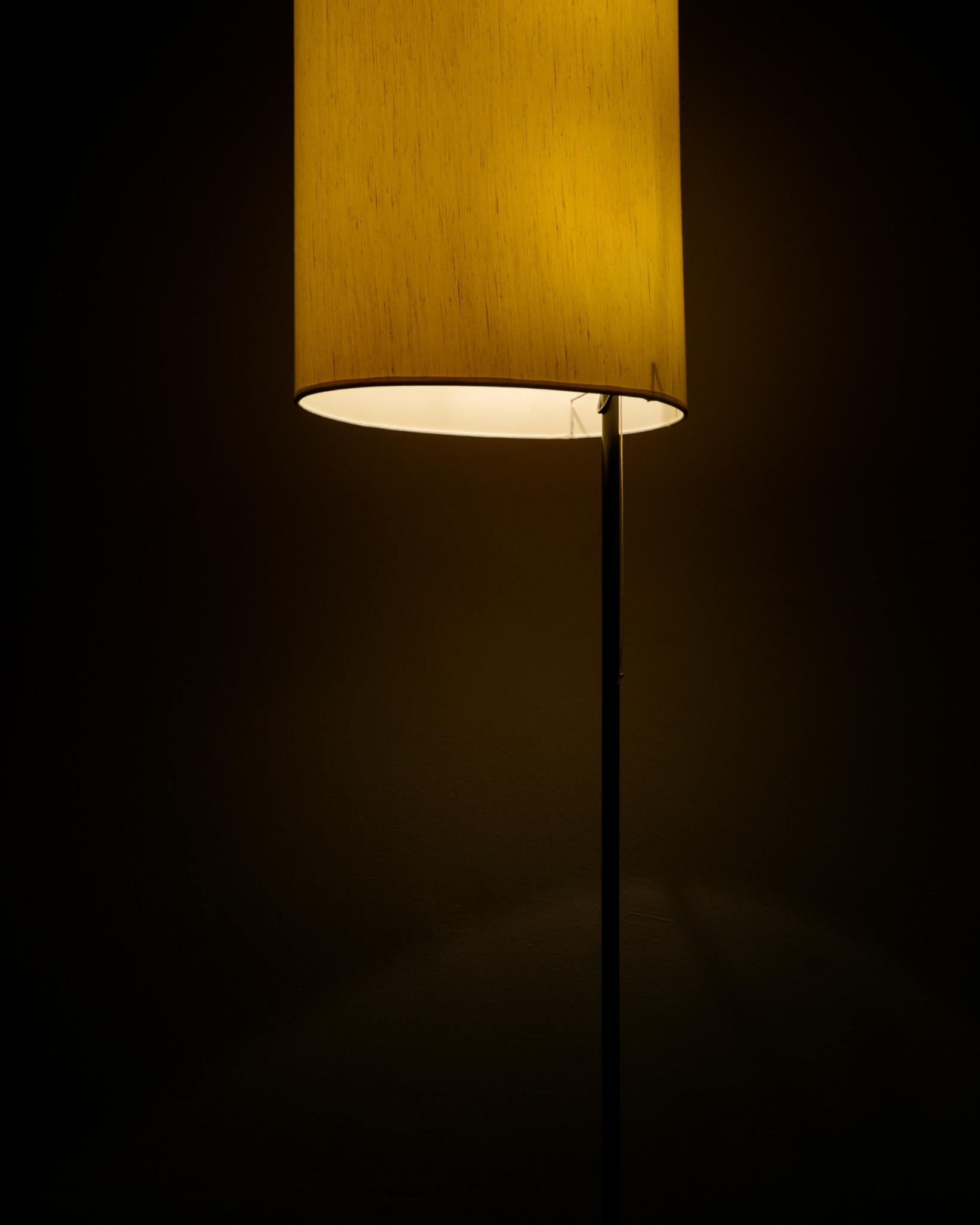 Stehlampe „AJ Royal“ von Arne Jacobsen aus der Mitte des Jahrhunderts, hergestellt von Louis Poulsen, 1950er Jahre im Angebot 3