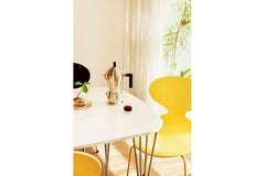 Arne Jacobsen Model 3101 Ant