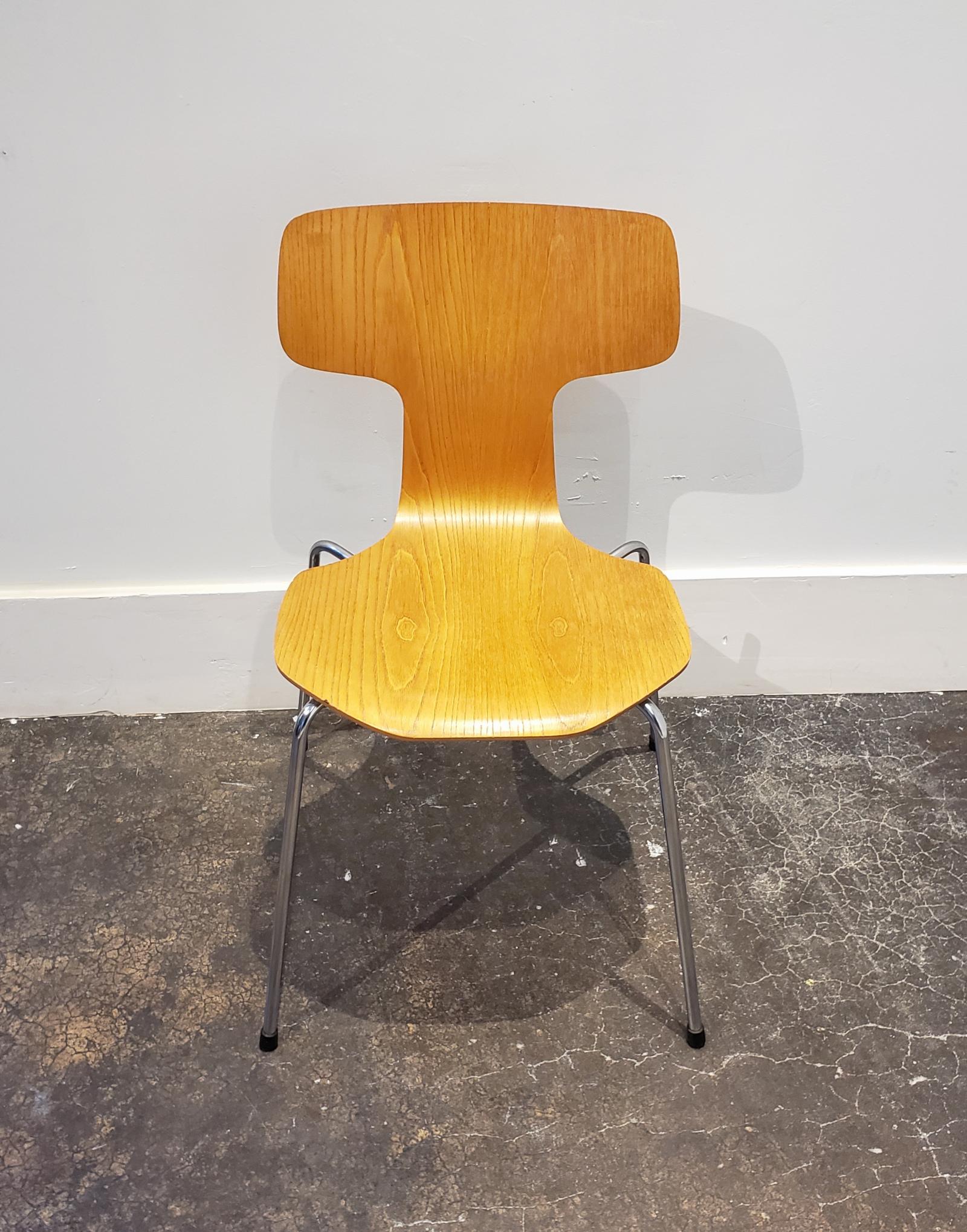 Mid-Century Modern Arne Jacobsen Model 3103 Hammer Chair for Fritz Hansen, Denmark, 1970s For Sale
