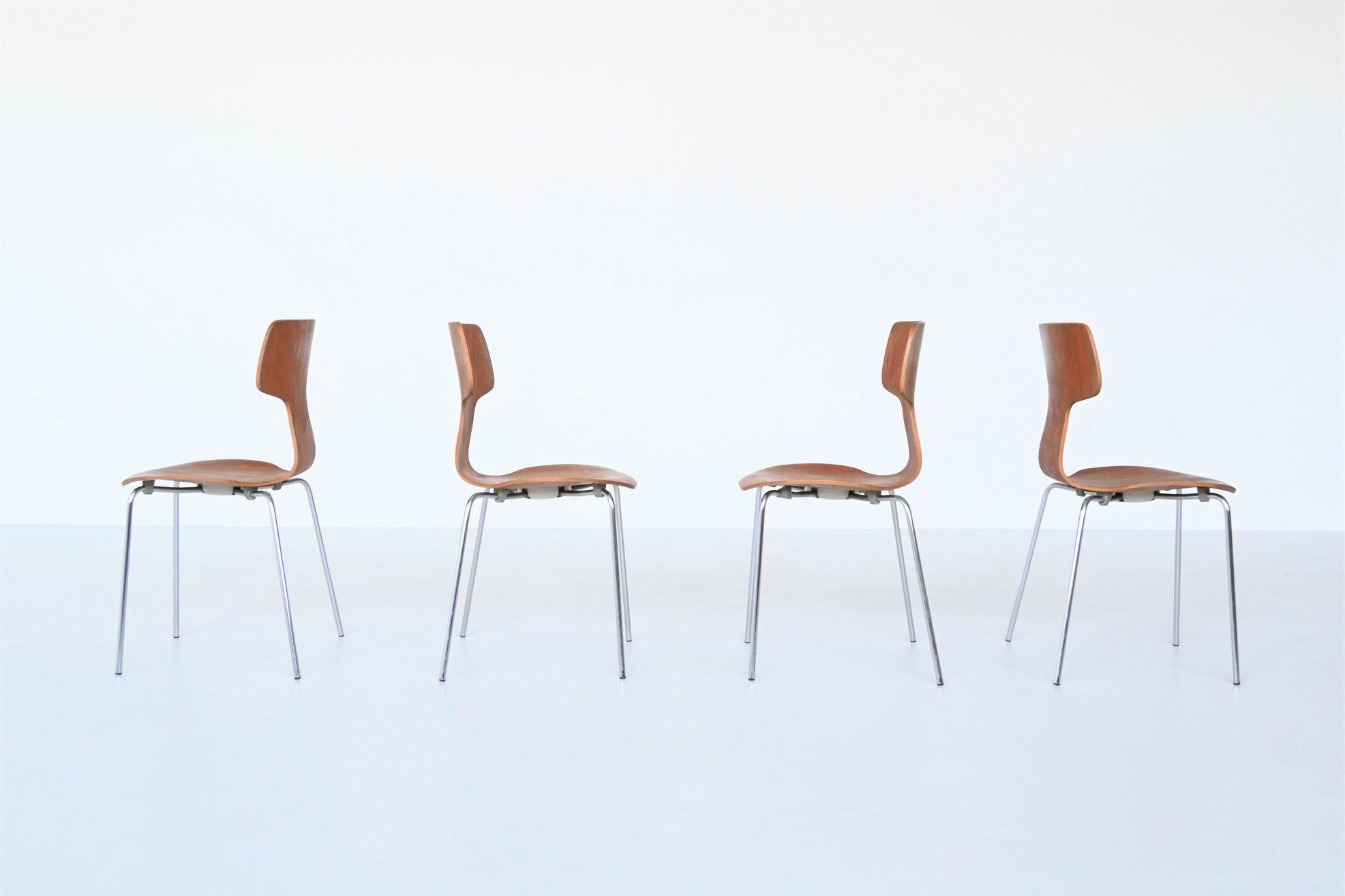 Late 20th Century Arne Jacobsen Model 3103 Hammer Chairs Teak Fritz Hansen Denmark 1980