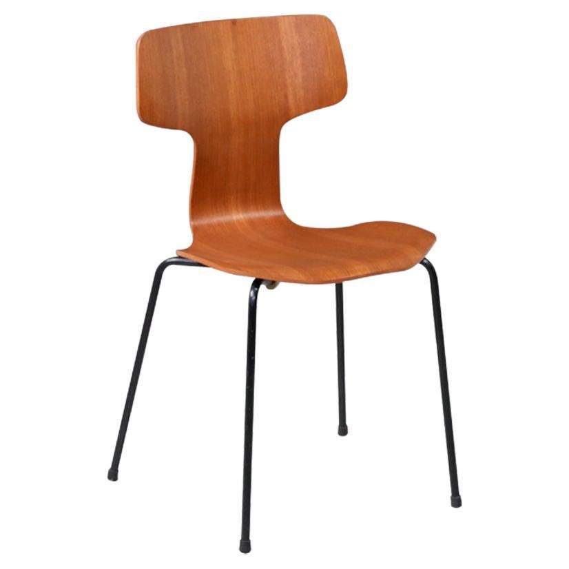 Expertly Restored - Arne Jacobsen Model-3103 Teak Chair for Fritz Hansen For Sale