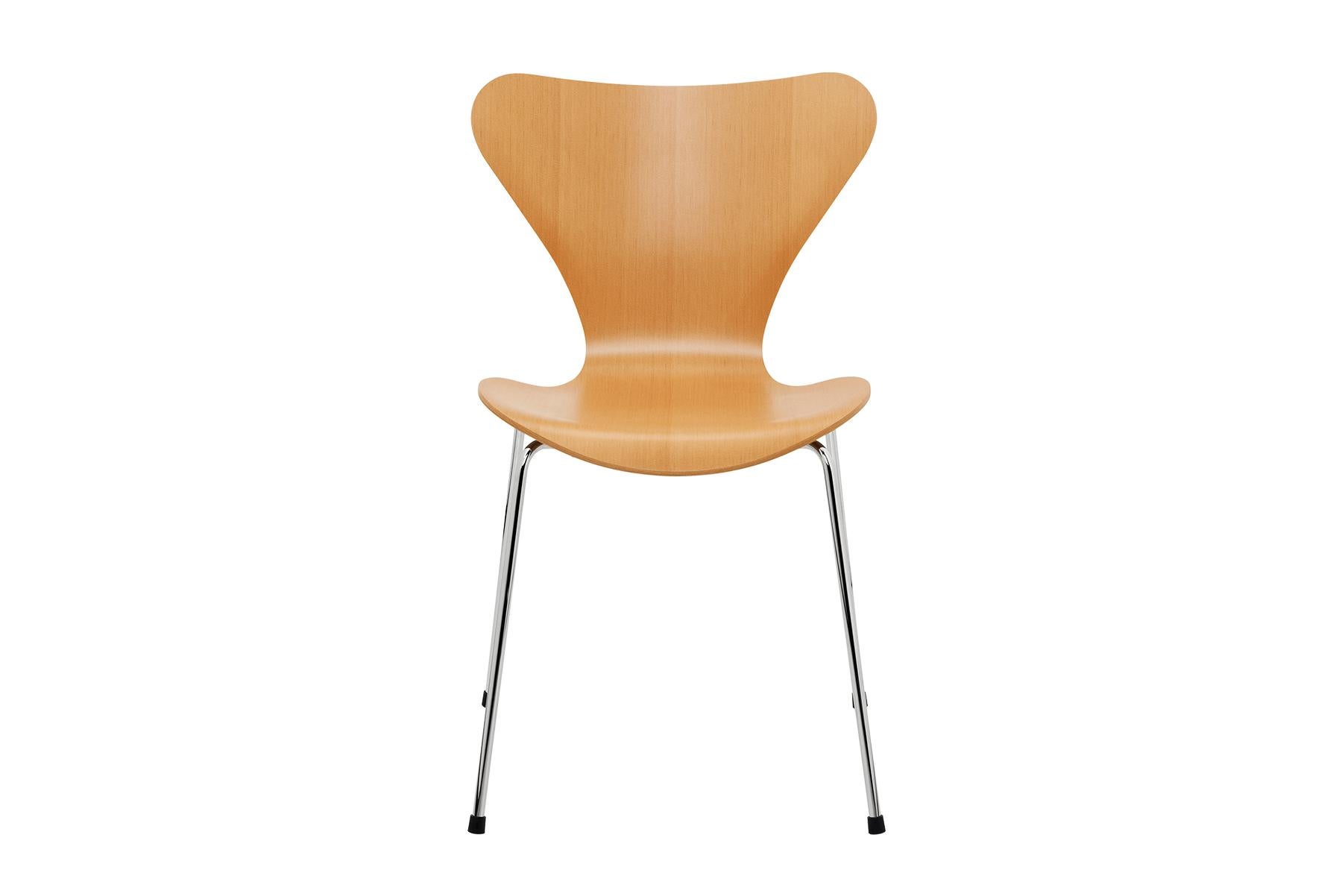 XXIe siècle et contemporain Arne Jacobsen - Modèle 3107 Series 7 laque transparente en vente