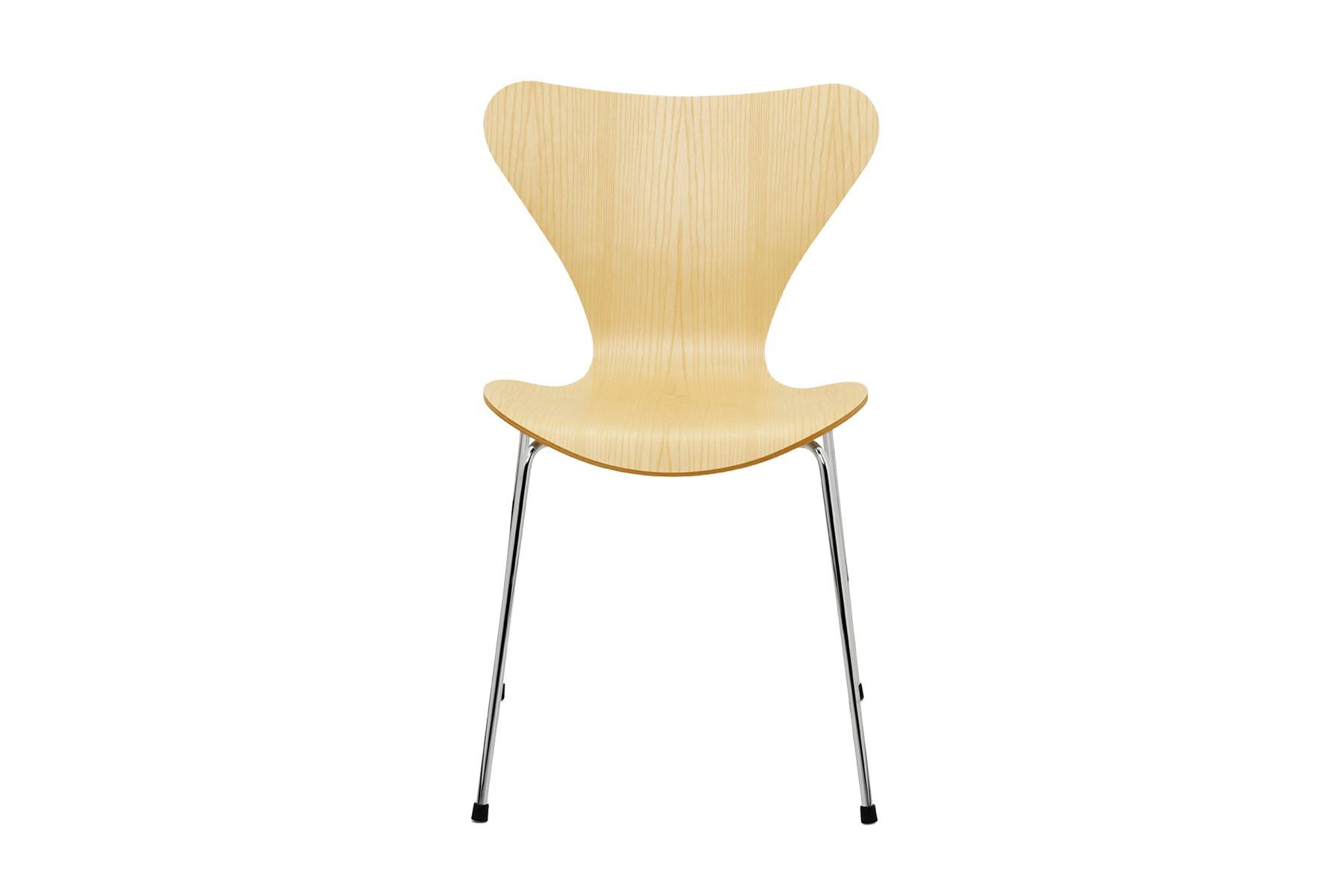 Arne Jacobsen - Modèle 3107 Series 7 laque transparente en vente 1