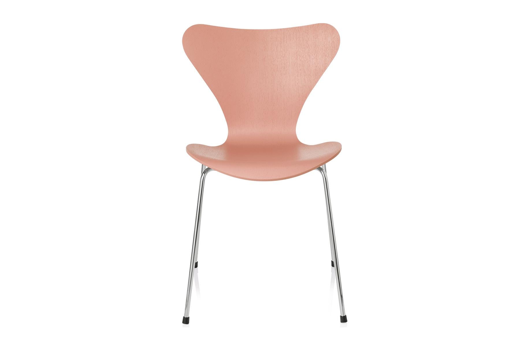 American Arne Jacobsen Model 3107 Series 7 Coloured Ash For Sale