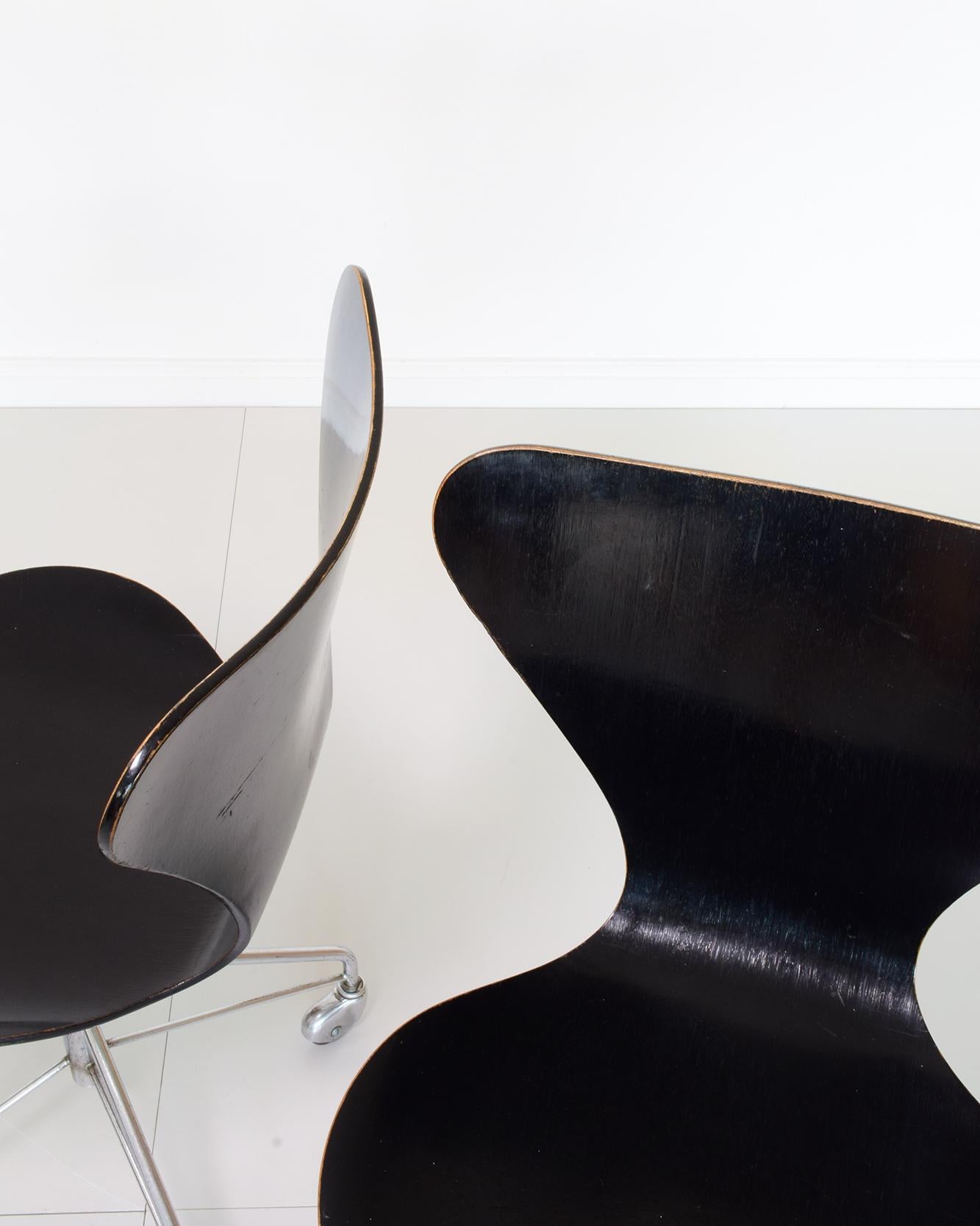 Arne Jacobsen Model 3117 Adjustable Desk Work Chairs, 1955, Early Matching Pair 2