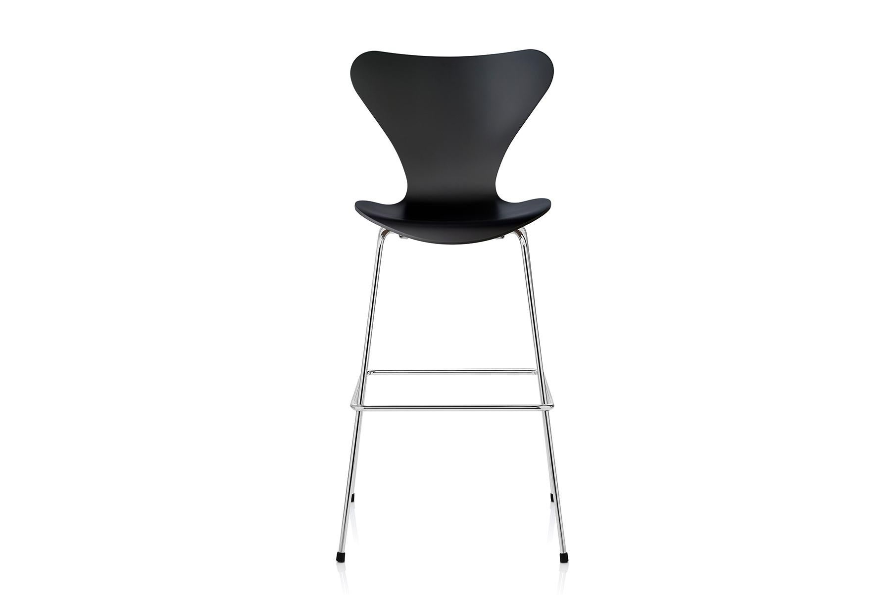 American Arne Jacobsen Model 3197 Lacquere For Sale