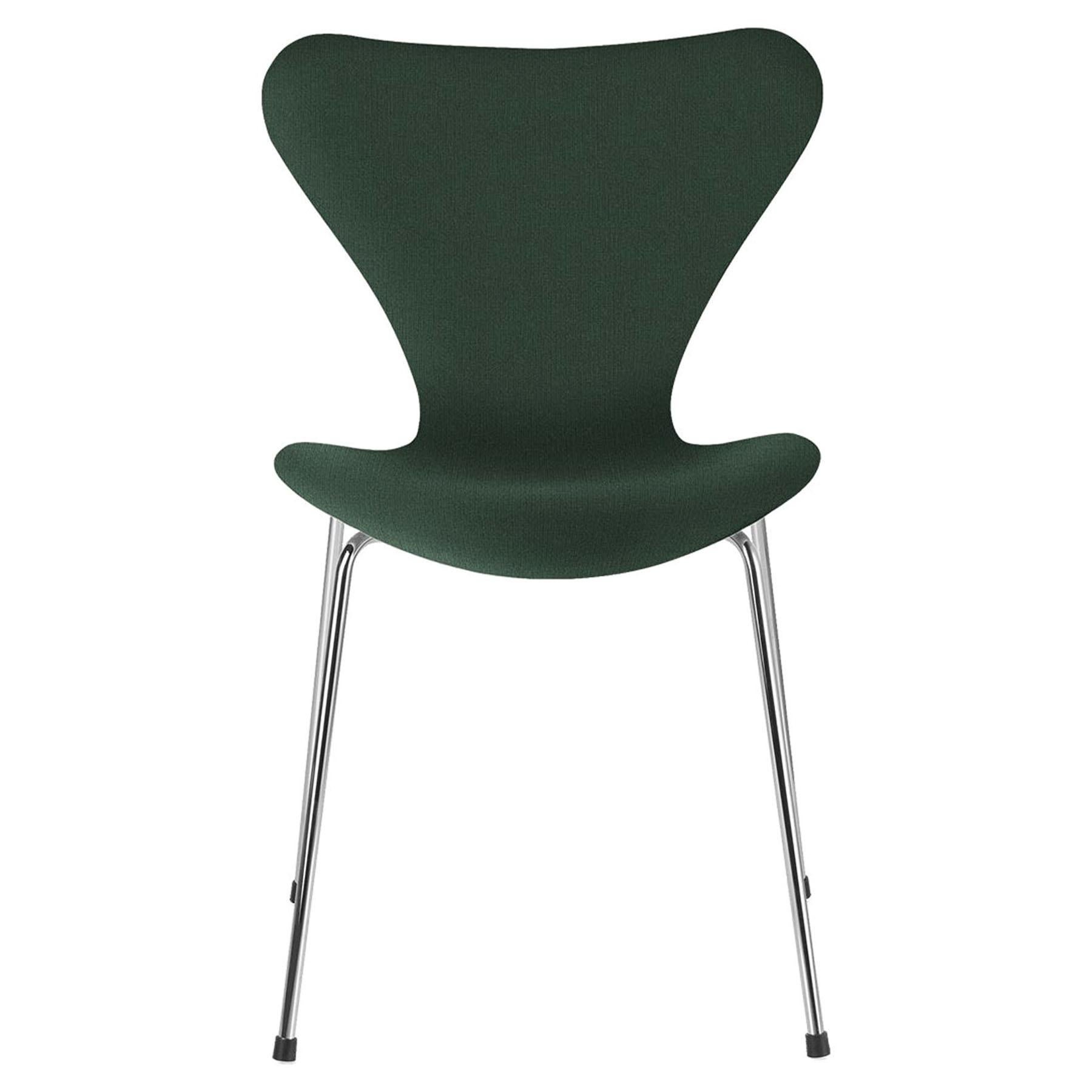 Arne Jacobsen Model 3201 Fully Upholstered For Sale