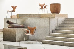 Arne Jacobsen Model 3208 Lily