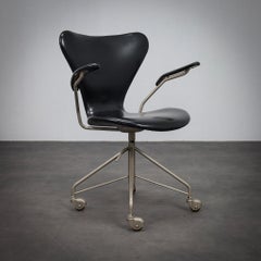 Sedia da ufficio Arne Jacobsen modello 3217 per Fritz Hansen, prima edizione, anni '50