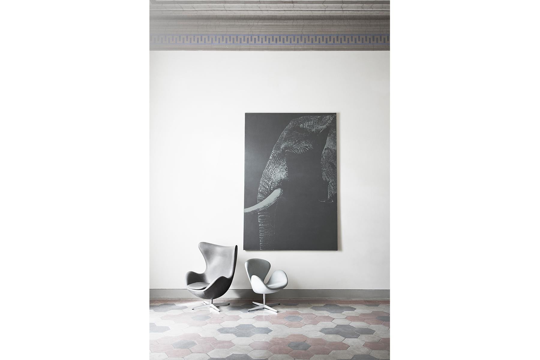 Arne Jacobsen Model 3316 Egg Easy Chair Leather For Sale 1