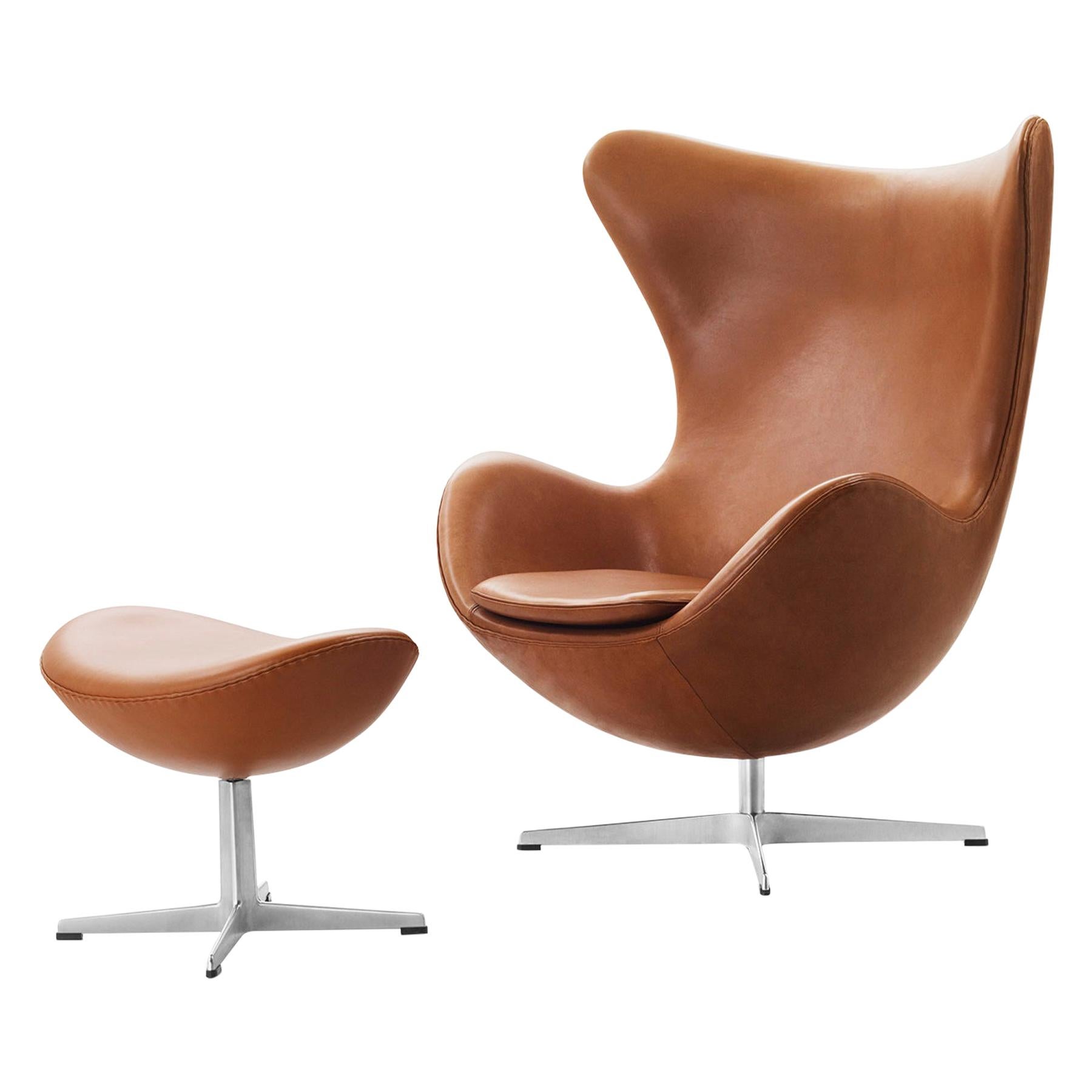 Fauteuil œuf en cuir Arne Jacobsen modèle 3316 en vente