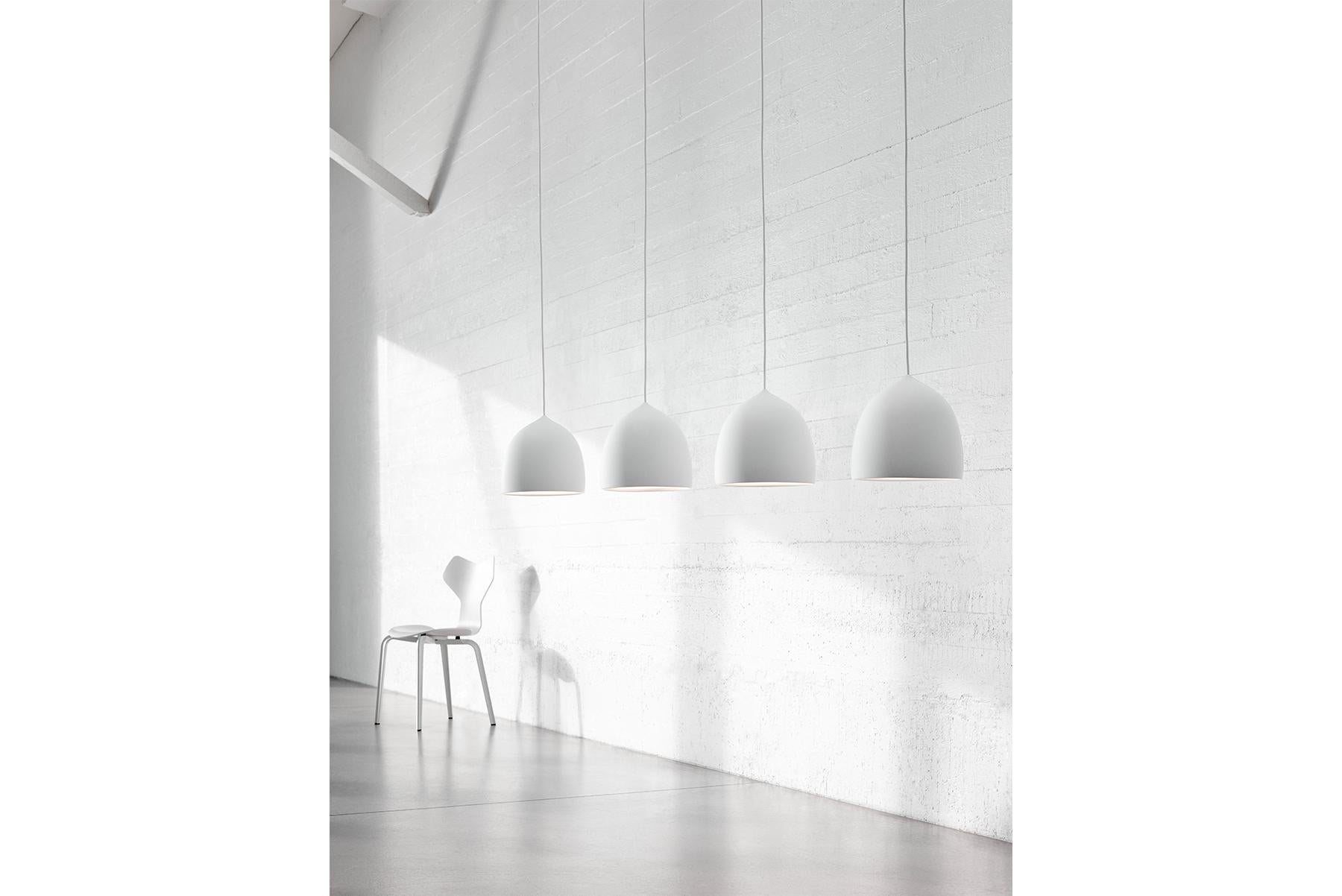 Arne Jacobsen - Modèle 4130 Grand Prix Neuf - En vente à Berkeley, CA