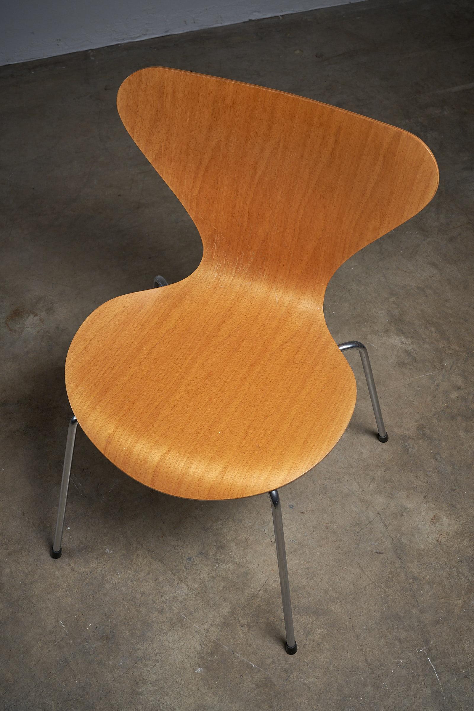 Arne Jacobsen Modell 7 Vintage Stühle für Fritz Hanssen, 12+ Pieces im Angebot 2