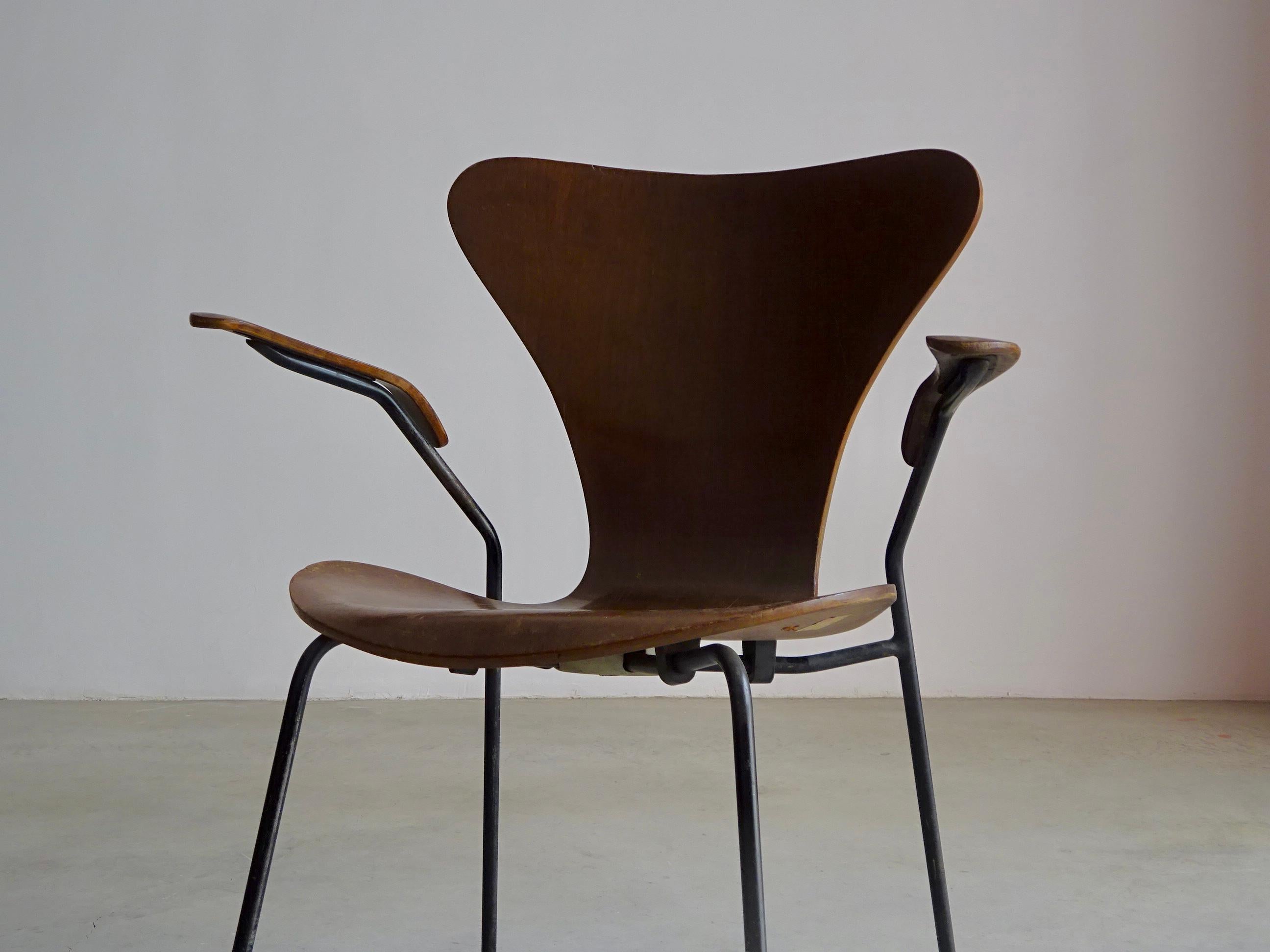 Mid-Century Modern Arne Jacobsen nº3207 chair for “Probjeto”, Brazil, 1960s. For Sale