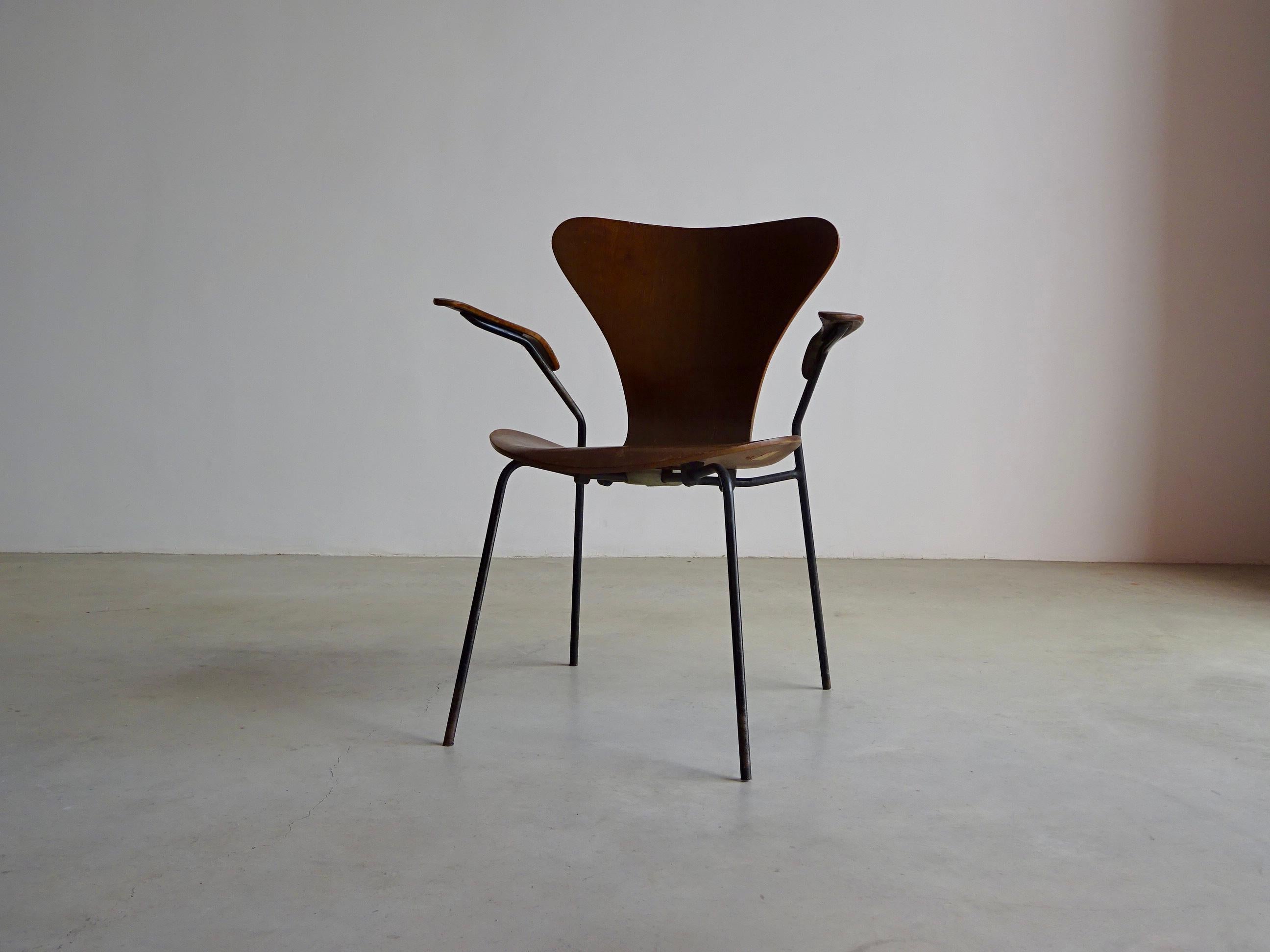 Arne Jacobsen nº3207 chair for “Probjeto”, Brazil, 1960s. For Sale 1