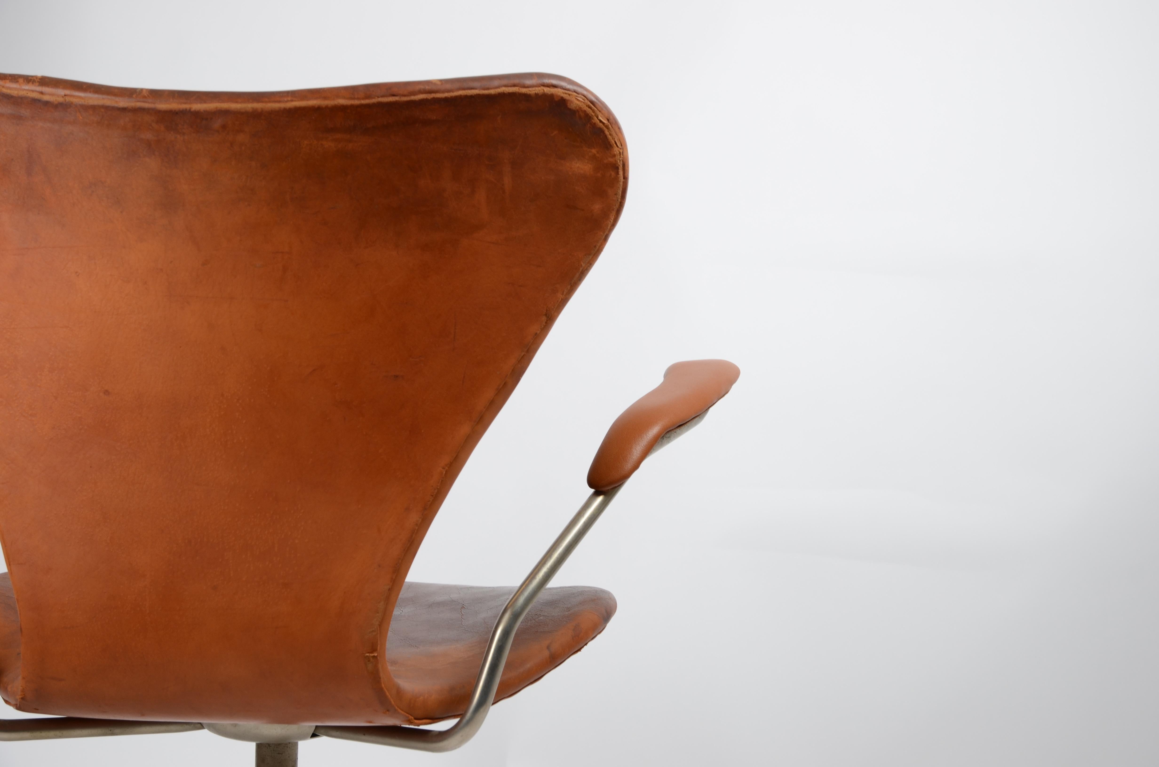 Arne Jacobsen, Office Chair, ´Sjuan/Seven´/ AJ 3217, Fritz Hansen, 1950s-1960s 6