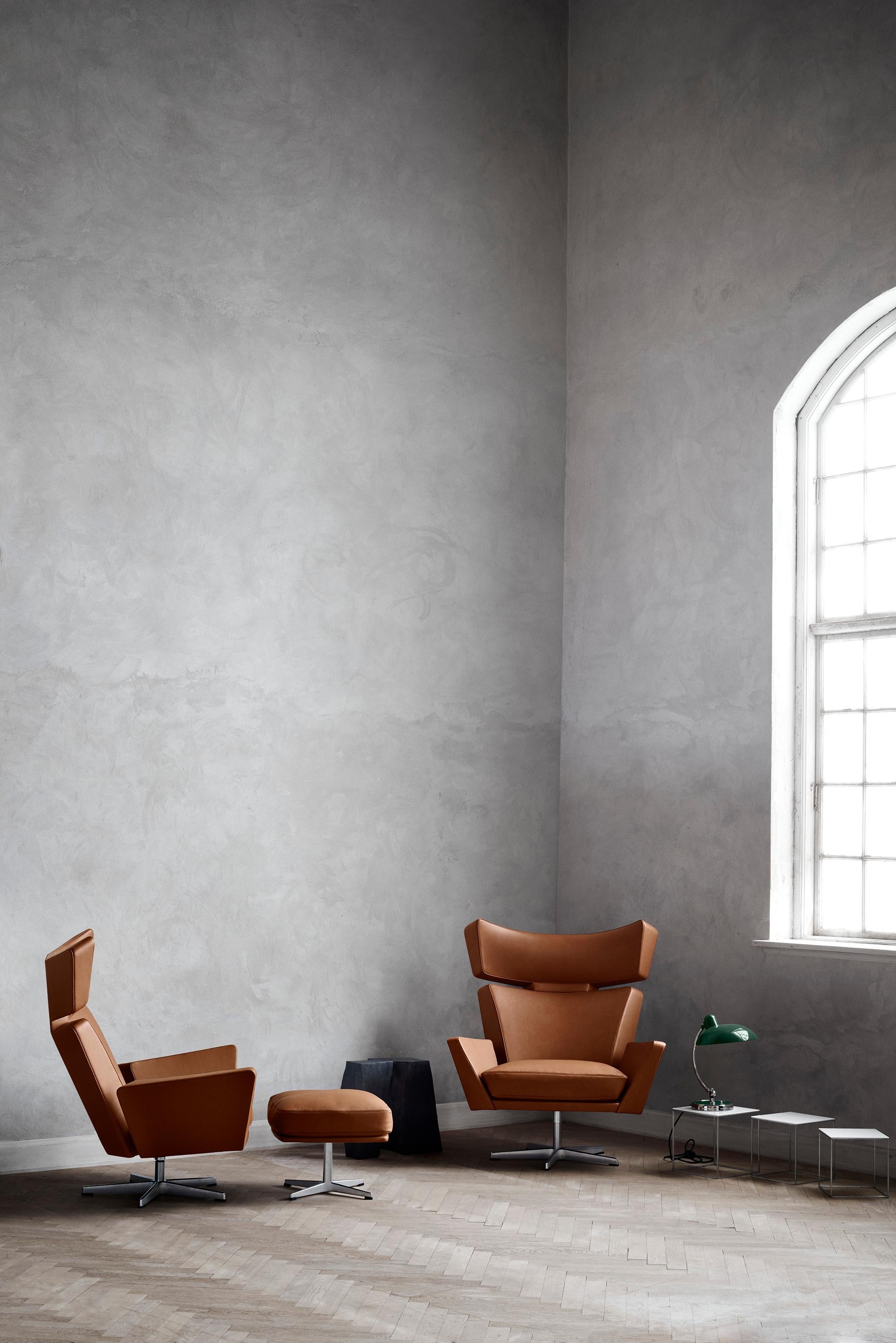 Arne Jacobsen 'Oksen' Chair for Fritz Hansen in Aura Leather Upholstery.

Established in 1872, Fritz Hansen has become synonymous with legendary Danish design. Combining timeless craftsmanship with an emphasis on sustainability, the brand’s