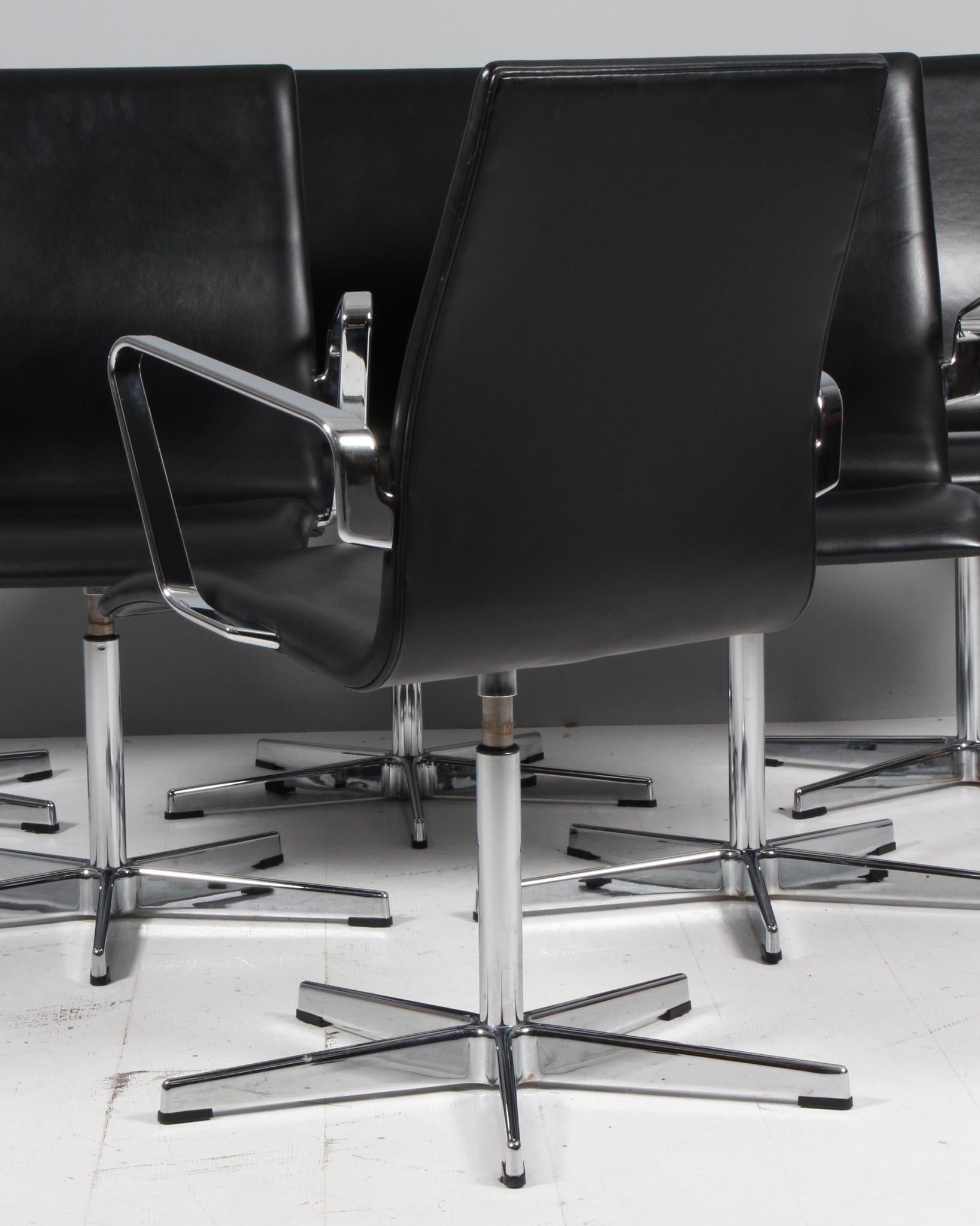 Arne Jacobsen Oxford-Sessel (Leder) im Angebot