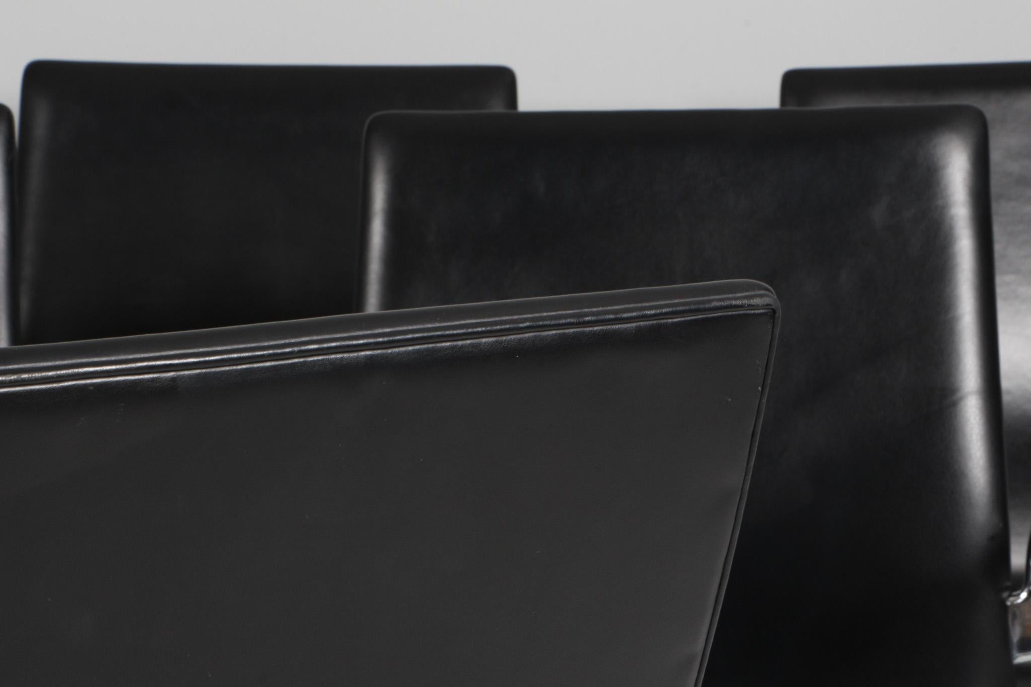 Arne Jacobsen Oxford-Sessel im Angebot 1