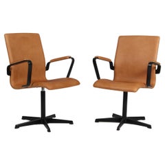 Arne Jacobsen Oxford Armchair