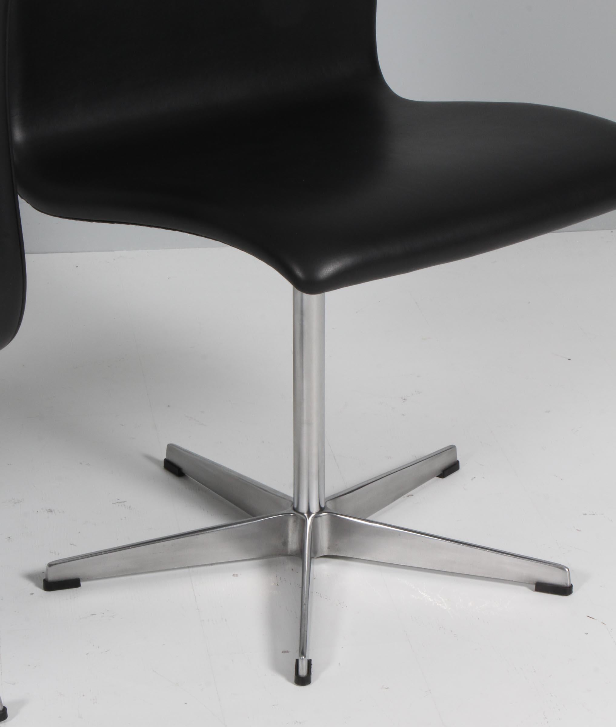 Danish Arne Jacobsen Oxford Chair For Sale