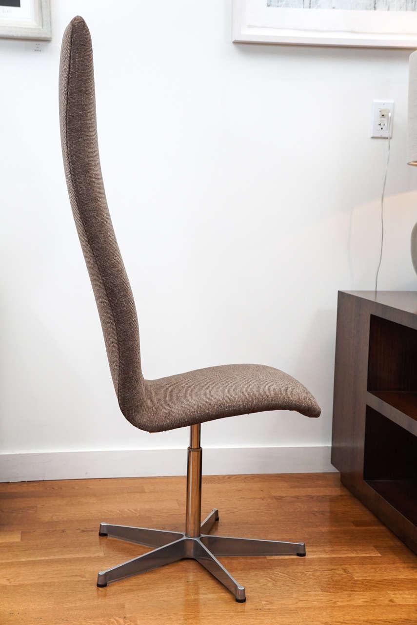 Mid-20th Century Arne Jacobsen Oxford Chair For Sale