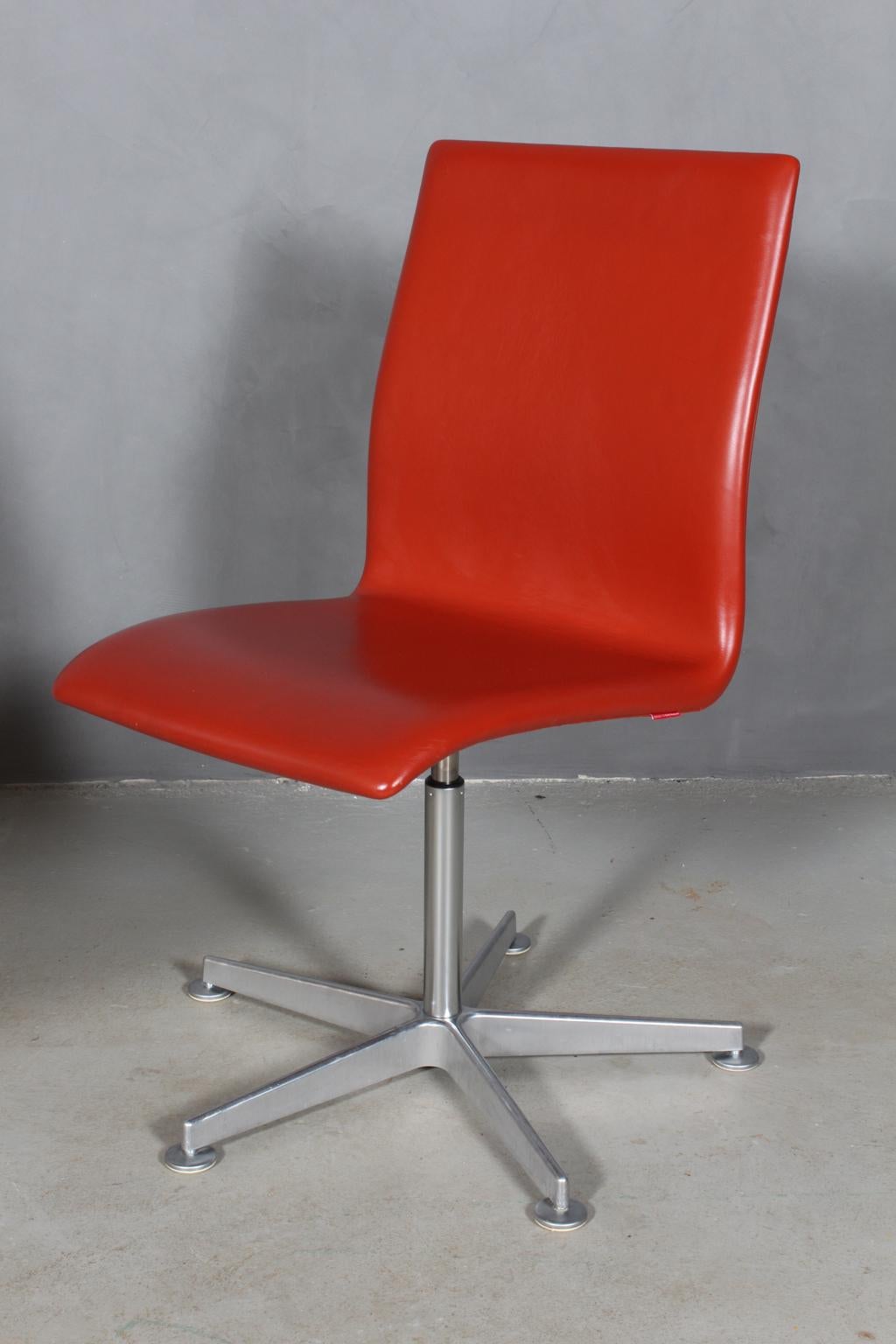 Scandinavian Modern Arne Jacobsen Oxford Chair