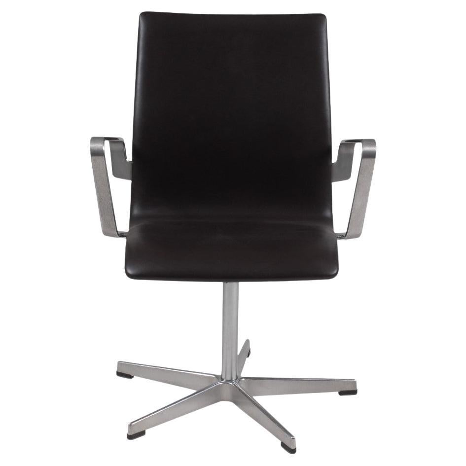 Arne Jacobsen Oxford Chair Newly Upholstered with Black Aniline Leather For Sale