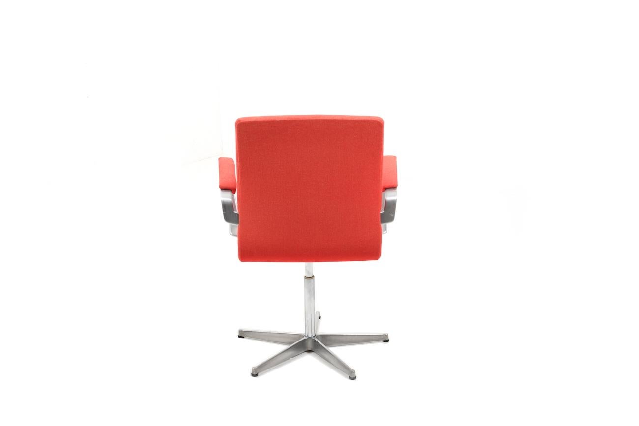 Mid-20th Century Arne Jacobsen Oxford Desk Chair, Low Back For Sale