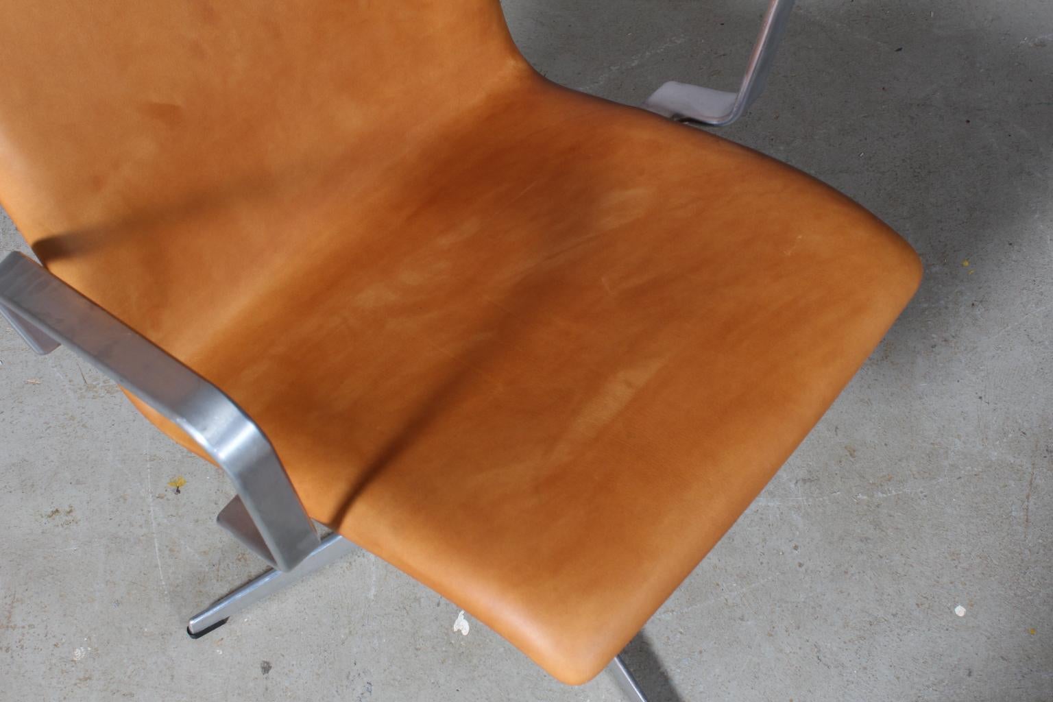 Arne Jacobsen Oxford Lounge Chair In Excellent Condition In Esbjerg, DK