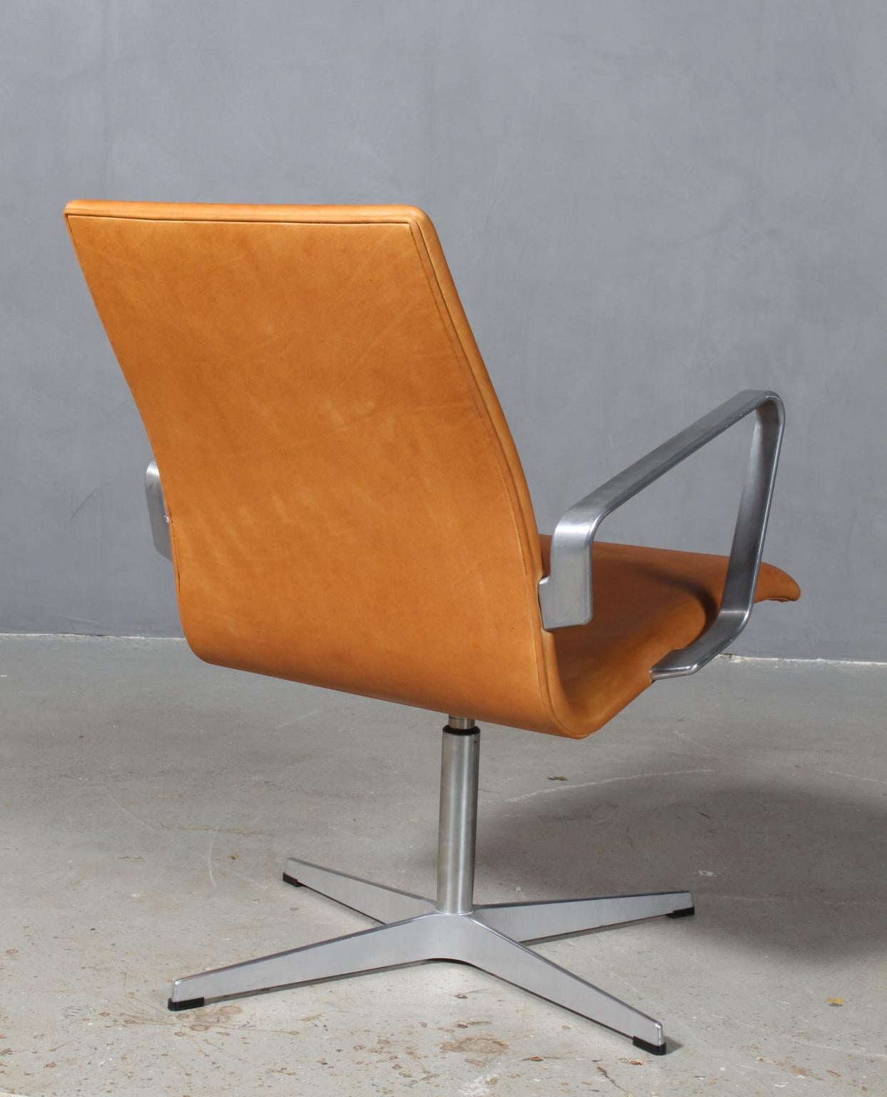 Mid-20th Century Arne Jacobsen Oxford Lounge Chair