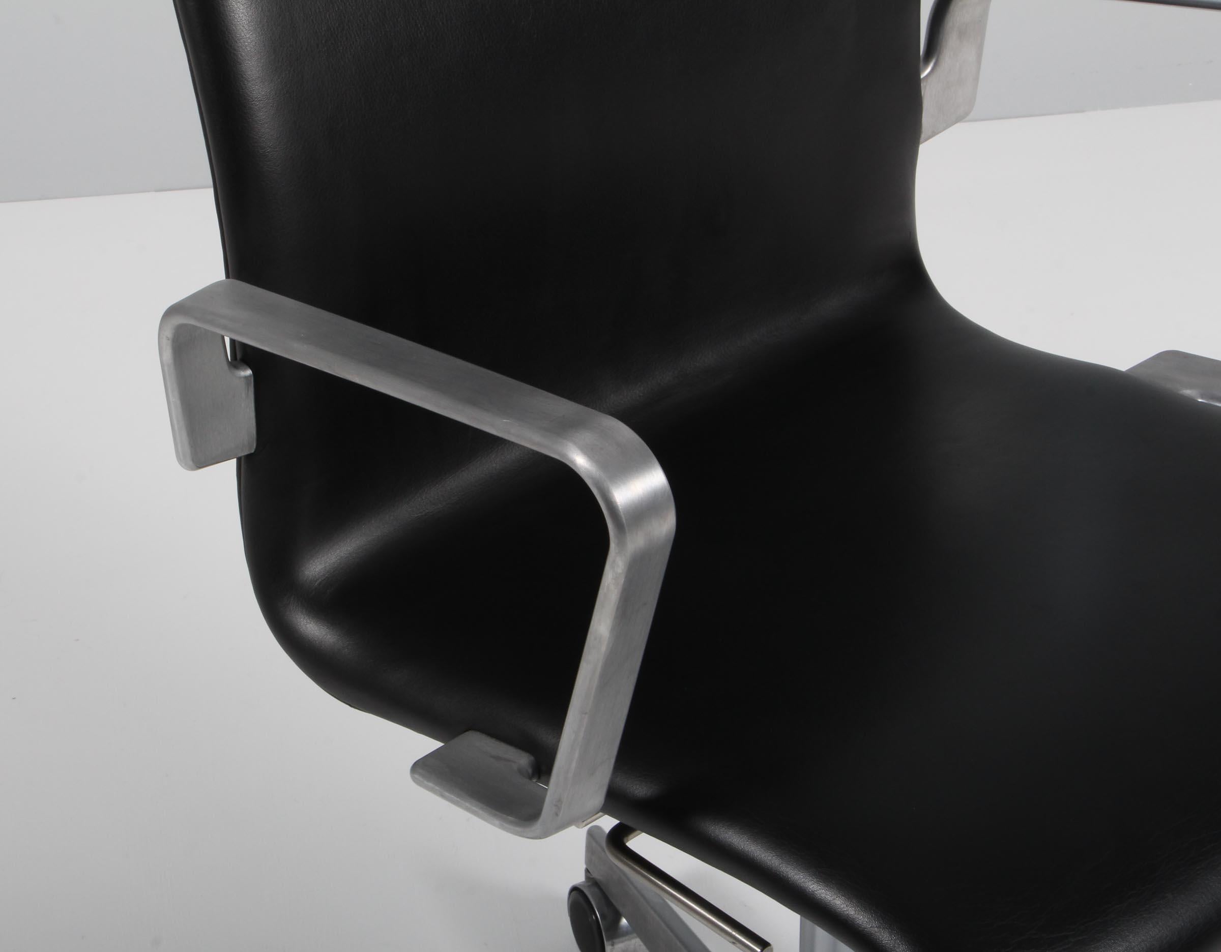 Scandinavian Modern Arne Jacobsen Oxford Office Chair