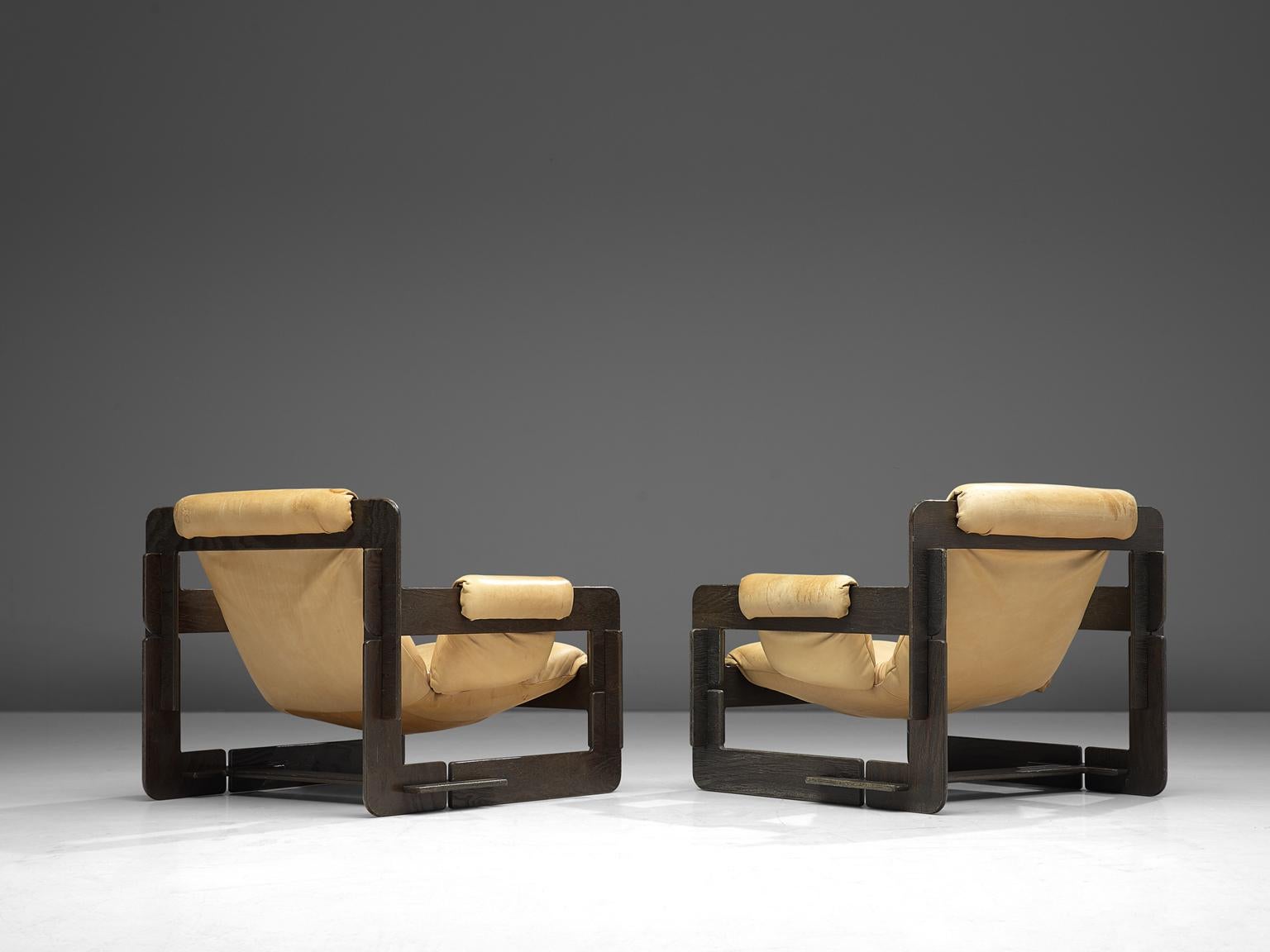 European Arne Jacobsen Pair of Lounge Chairs for Fritz Hansen