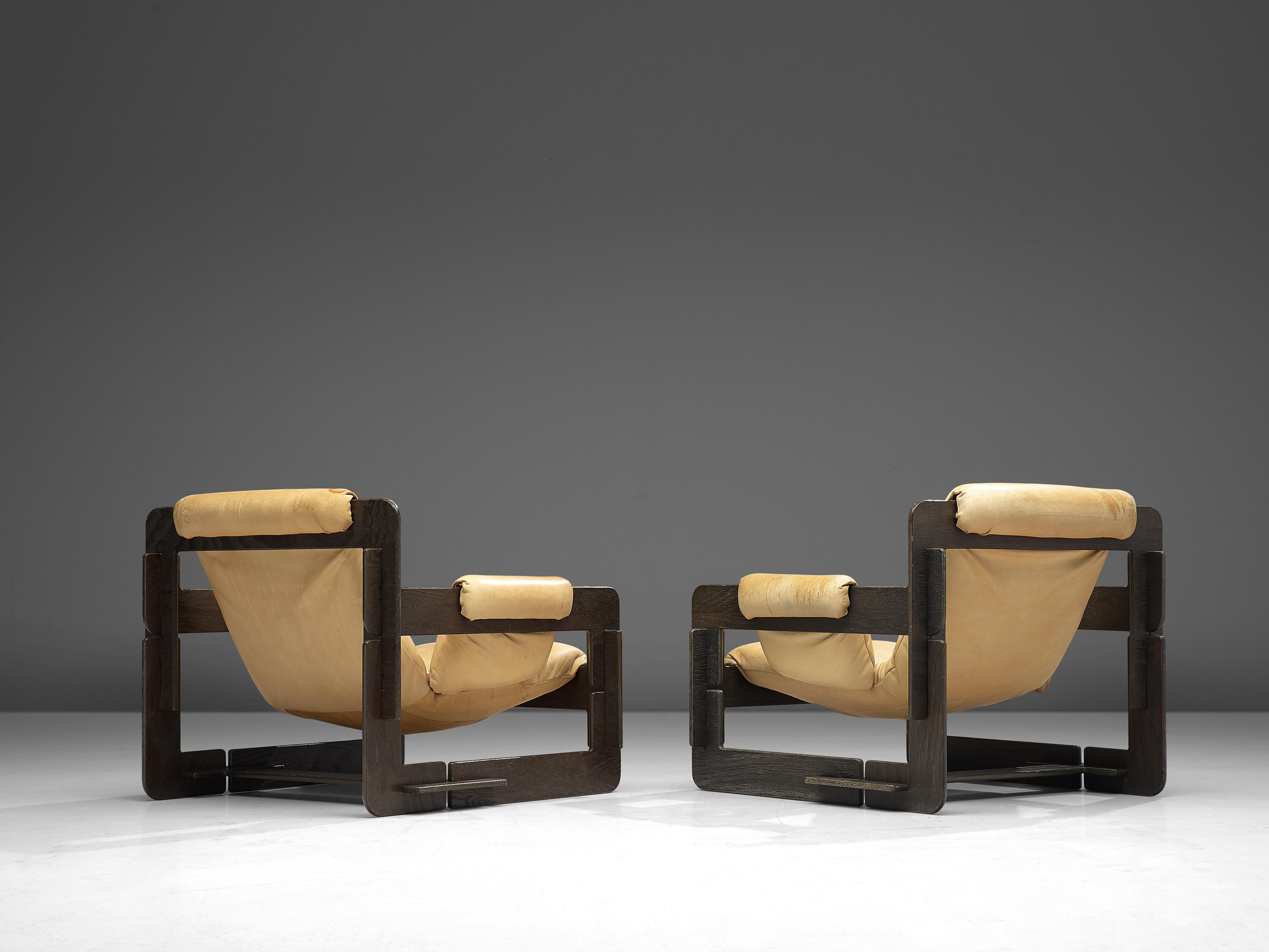 Arne Jacobsen Pair of 'Rover' Lounge Chairs in Wood and Leather In Good Condition In Waalwijk, NL