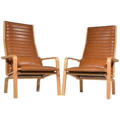 Arne Jacobsen Pair of Saint Catherine
s Chairs in Cognac Leather