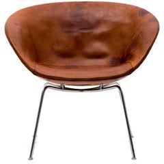 Arne Jacobsen Pot Chair in Distressed Original Fritz Hansen Cognac Leather