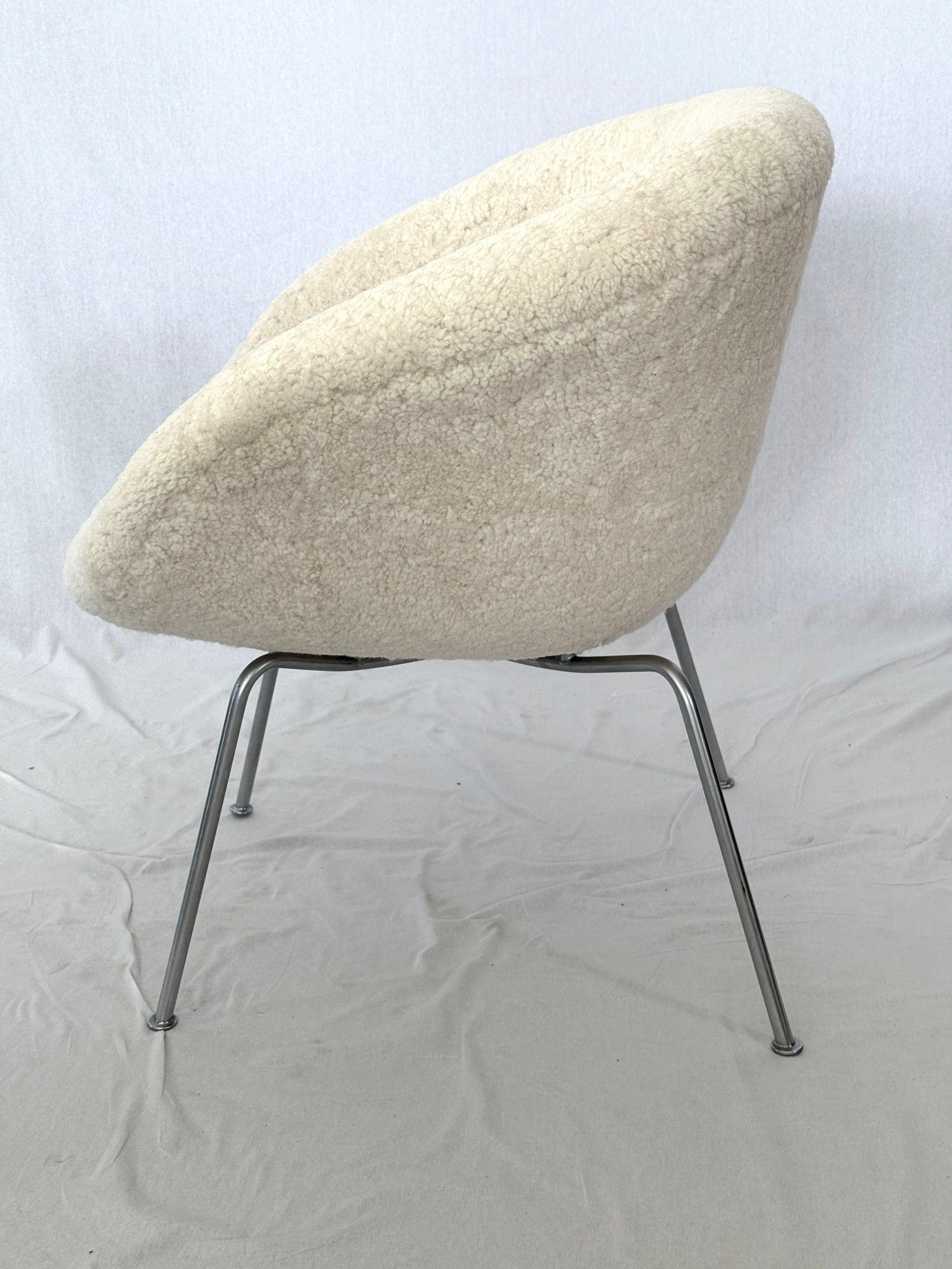 Scandinavian Modern Arne Jacobsen Pot Chair Upholstered in Sheepskin / Shearling For Sale