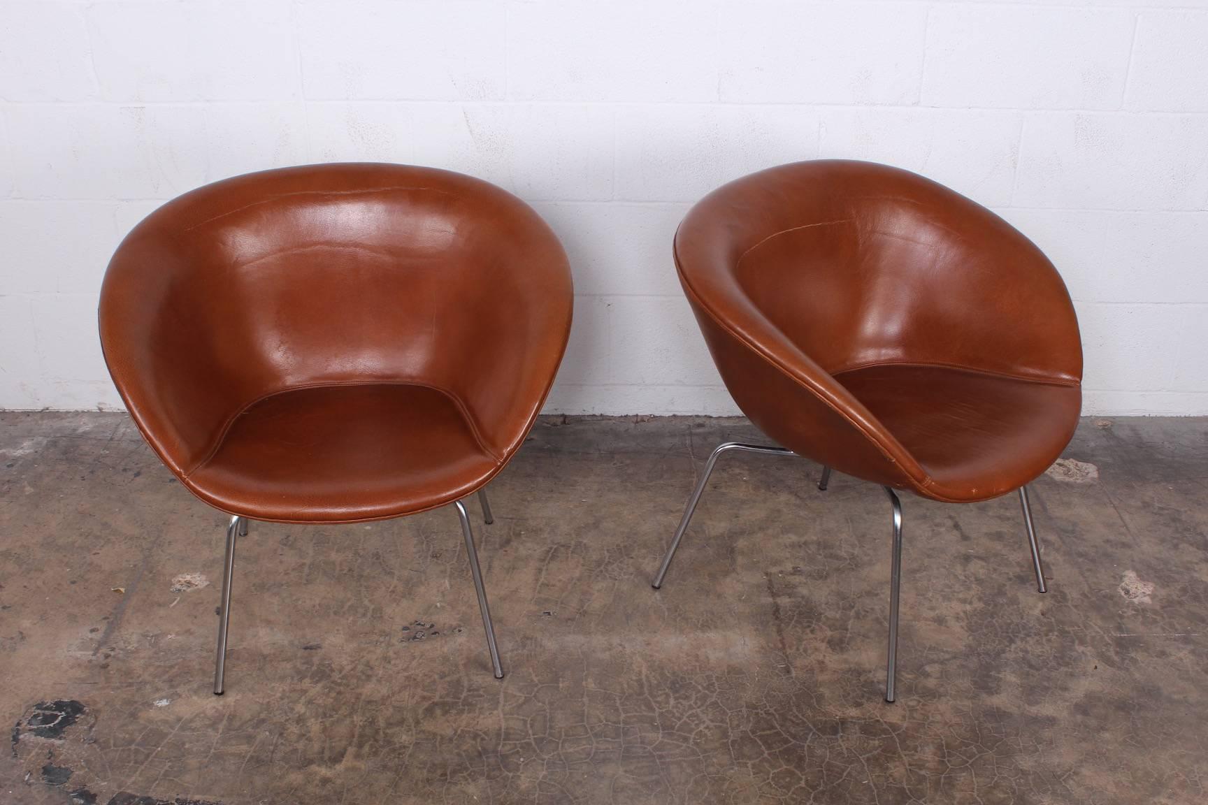 Mid-20th Century Arne Jacobsen Pot Chairs in Original Leather