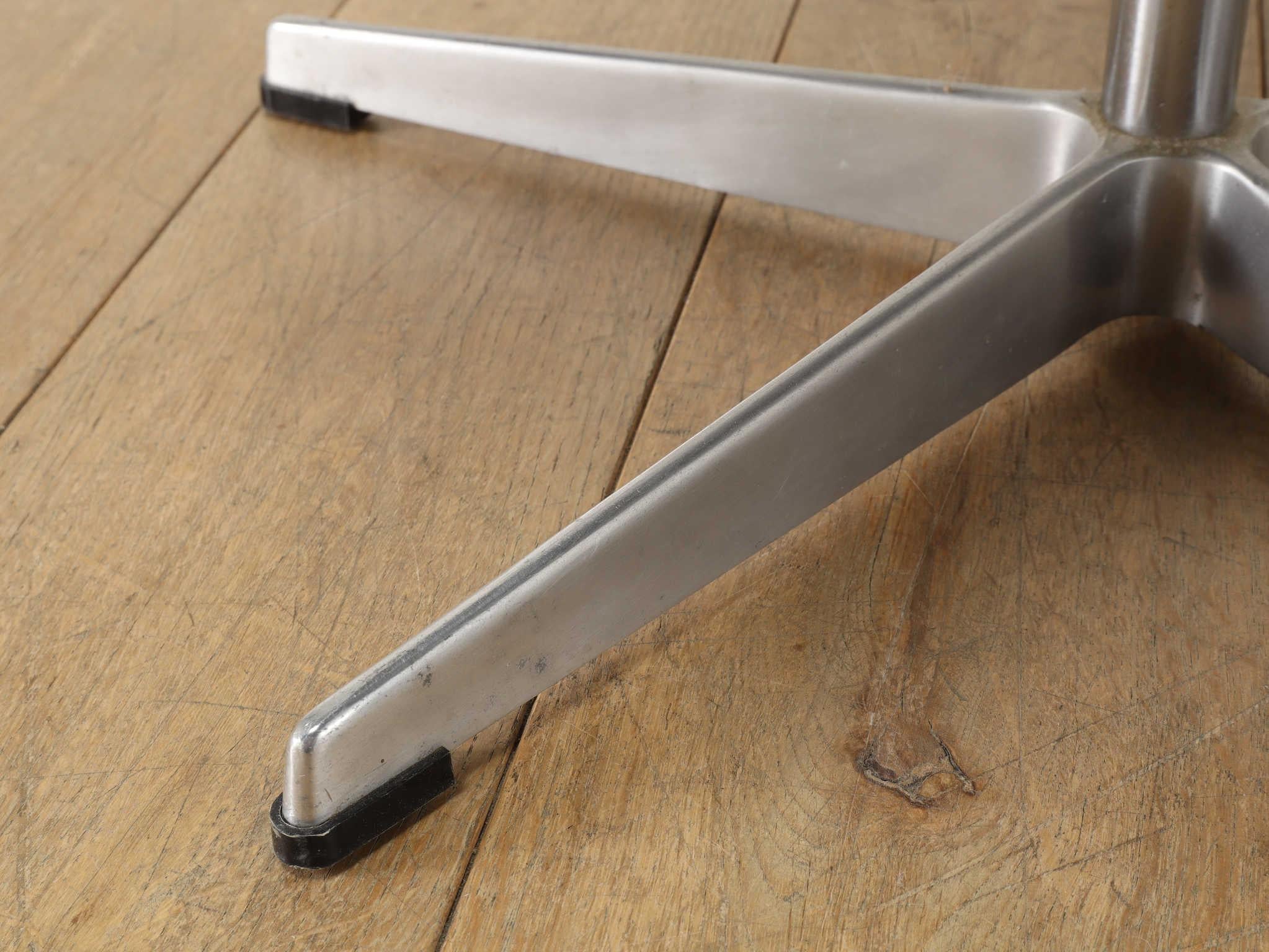 Sedia Qxford di Arne Jacobsen del 1960 in vendita 8