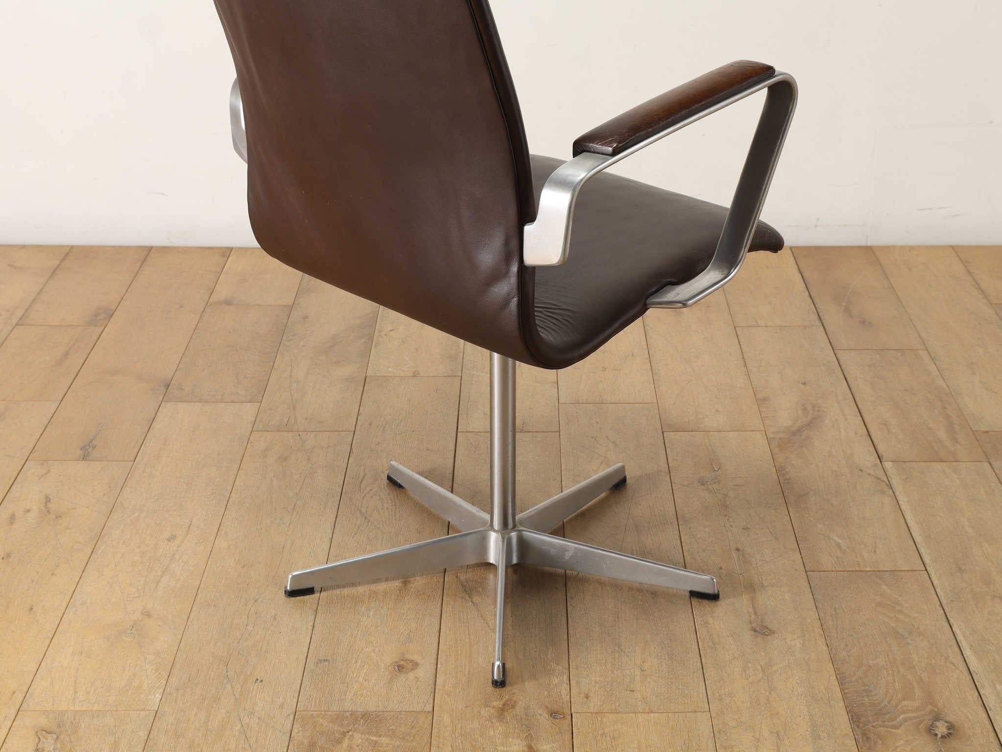Sedia Qxford di Arne Jacobsen del 1960 in vendita 10