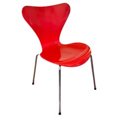 Arne Jacobsen Silla Mariposa Roja y Cromada