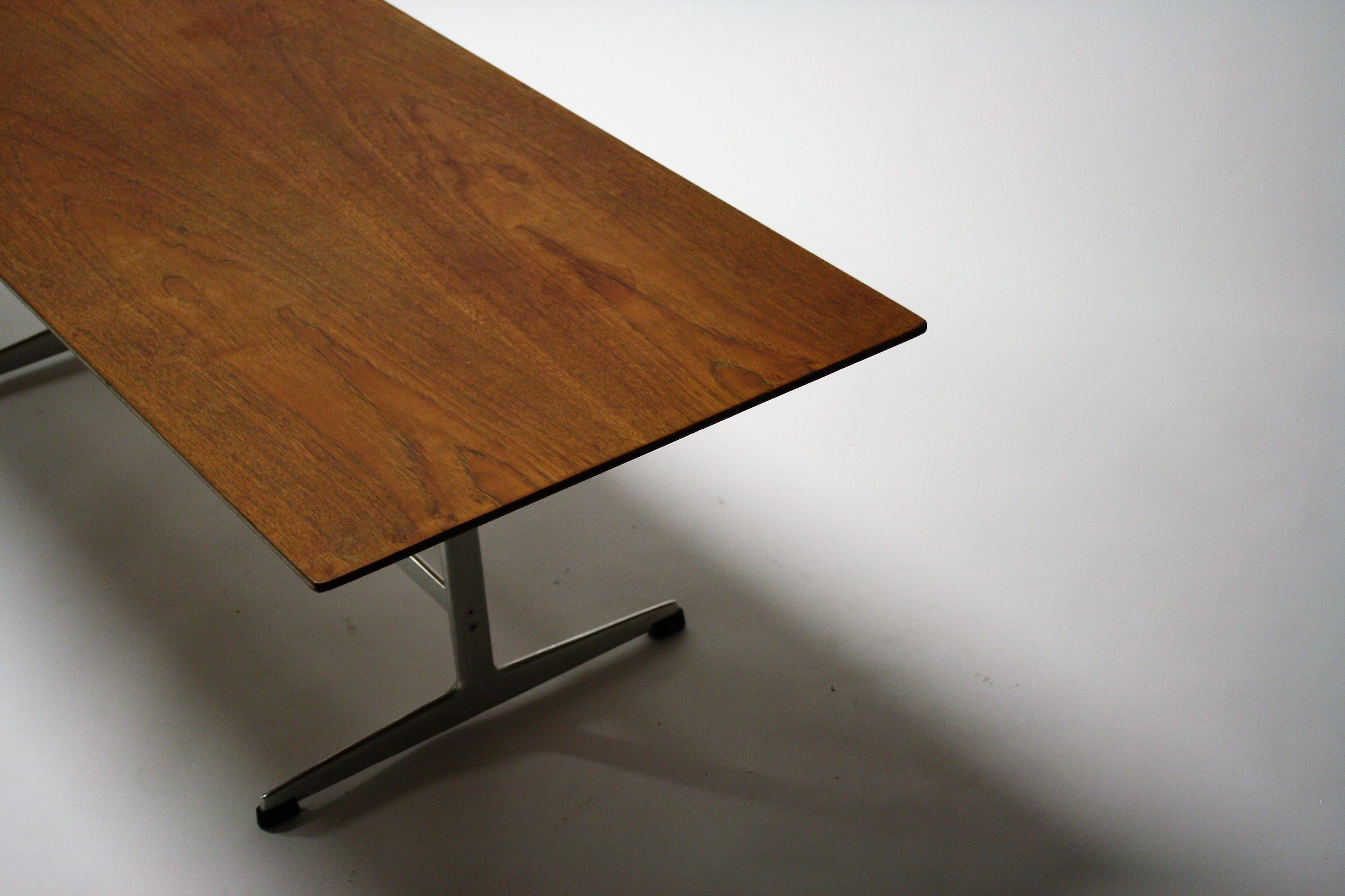 Arne Jacobsen Rosewood Coffee Table Model 3571, 1960s 4