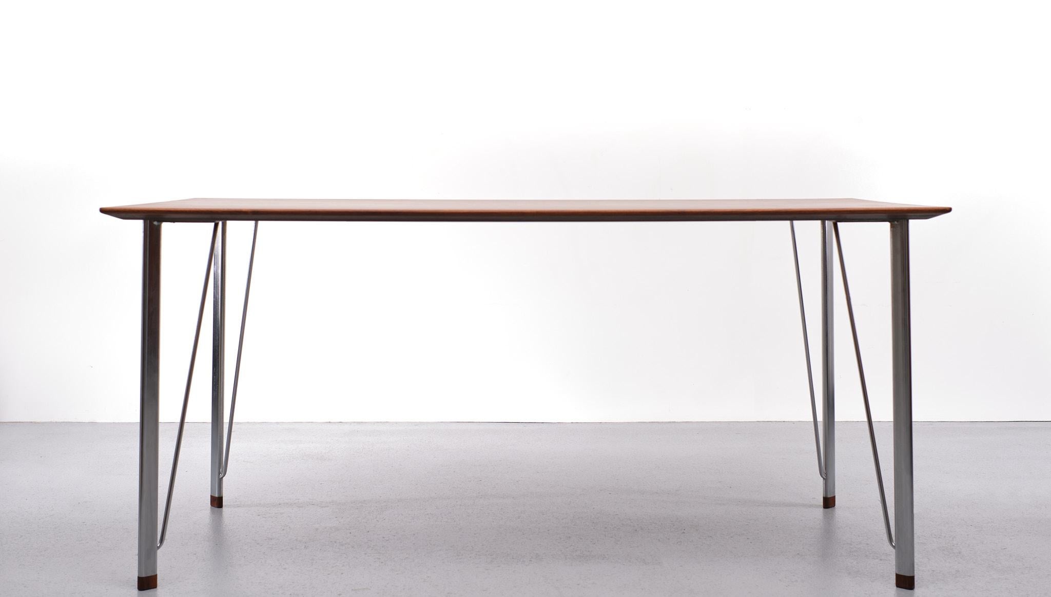 Arne Jacobsen Rosewood  writing  table  1950s  Denmark  5