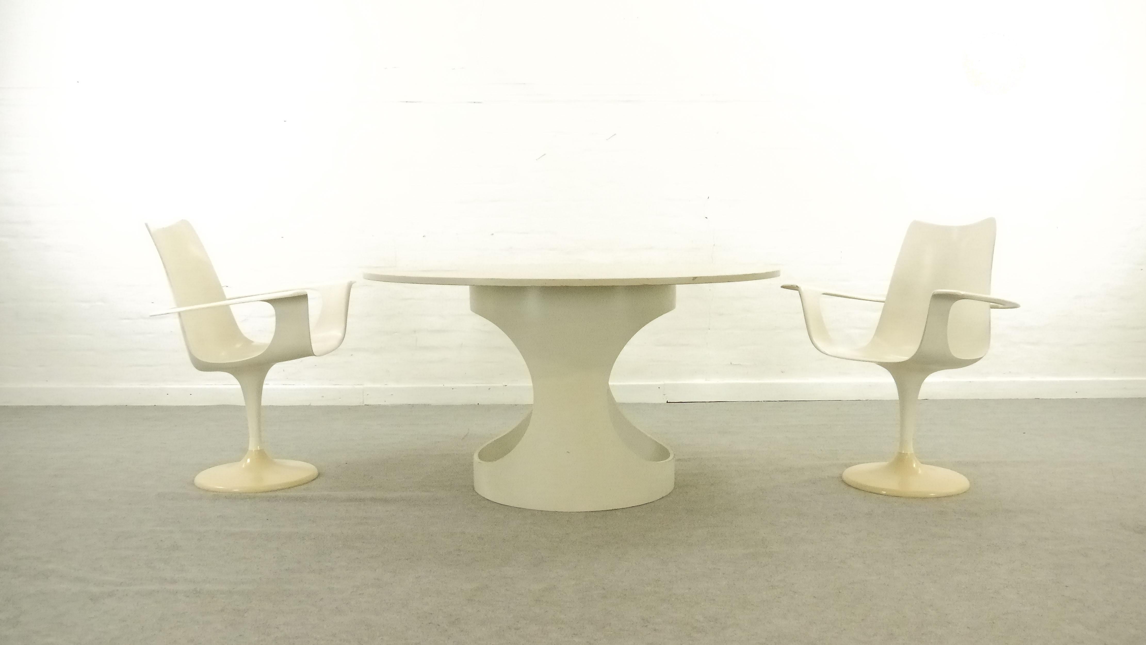 Arne Jacobsen Round White Pre-Pop Dining Table by ASKO, Finland circa 1968 6
