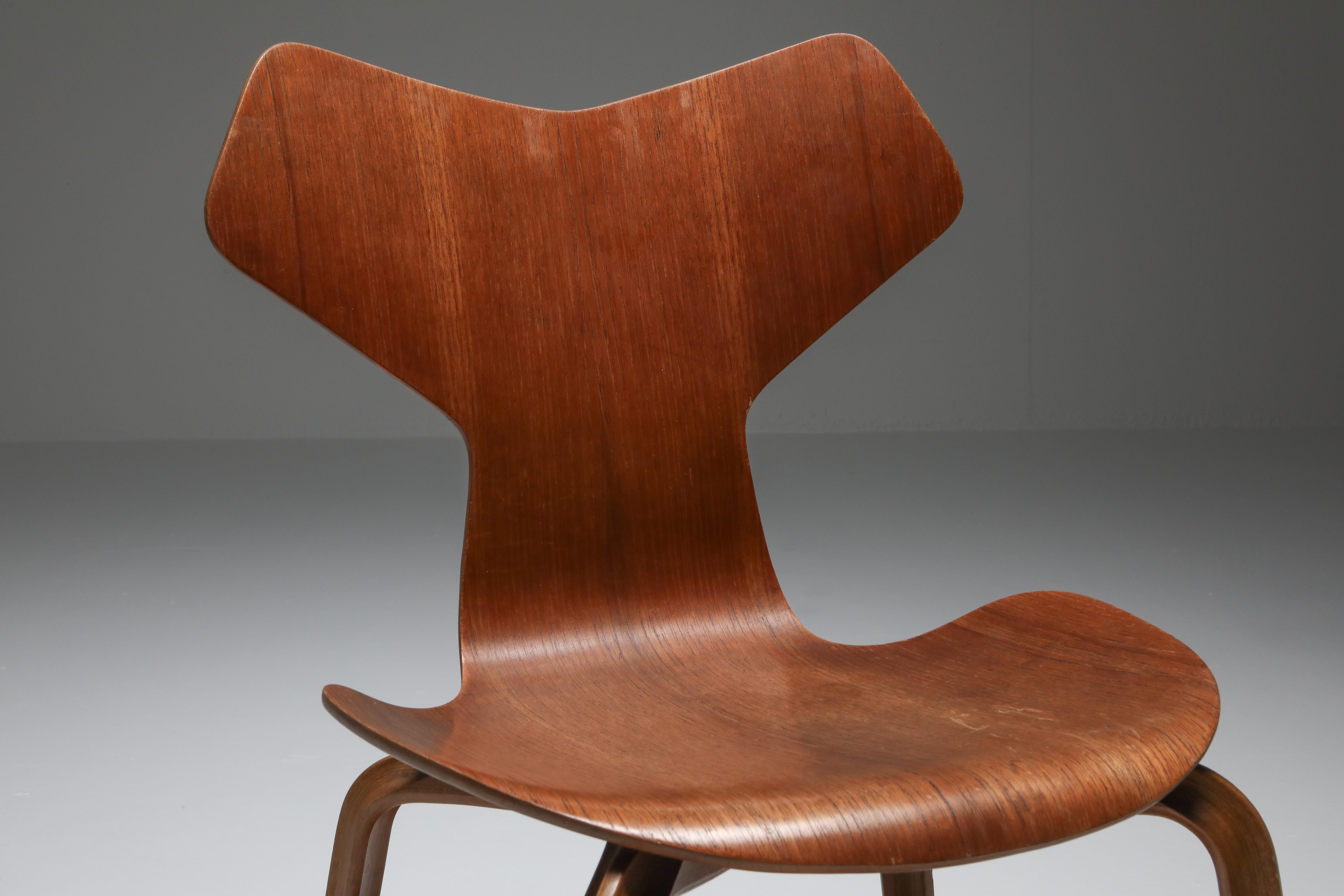 Teak Arne Jacobsen's Grand Prix Chair Fritz Hansen