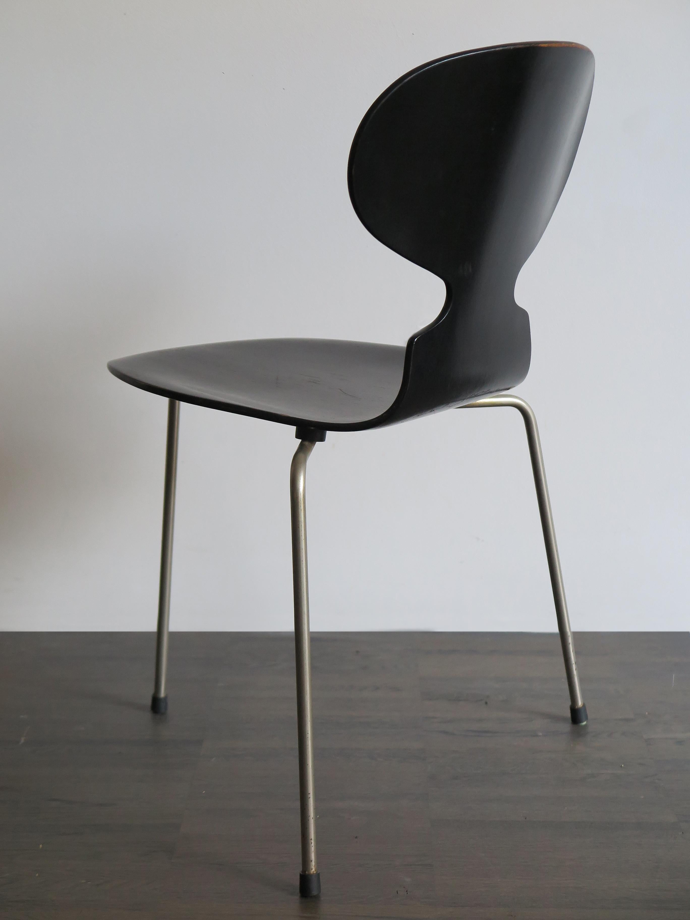 Arne Jacobsen Scandinavian Dining Chairs Model Ant for Fritz Hansen, 1950s 4